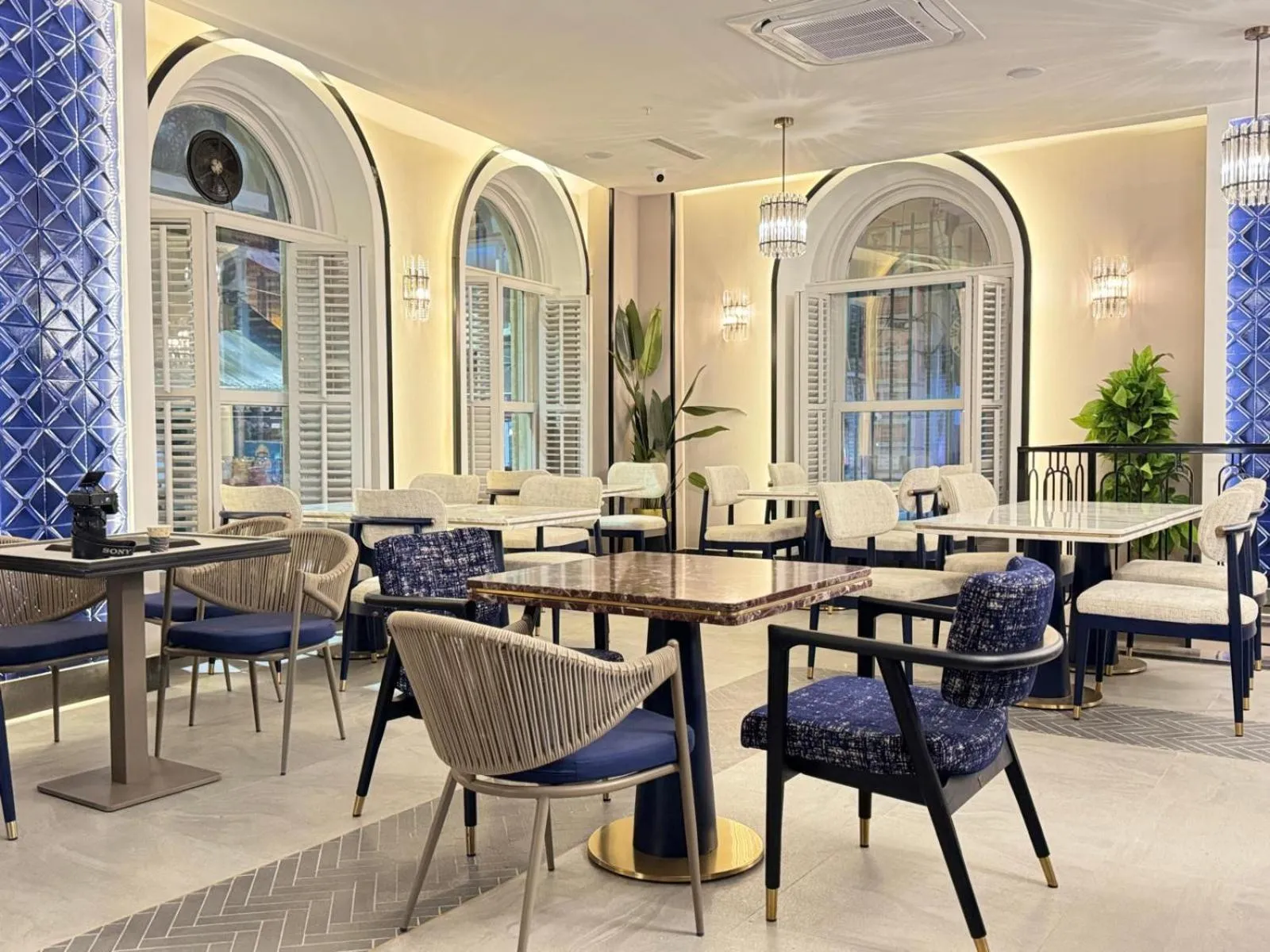 Restaurant/places to eat in Misafir Suites 8 Istanbul