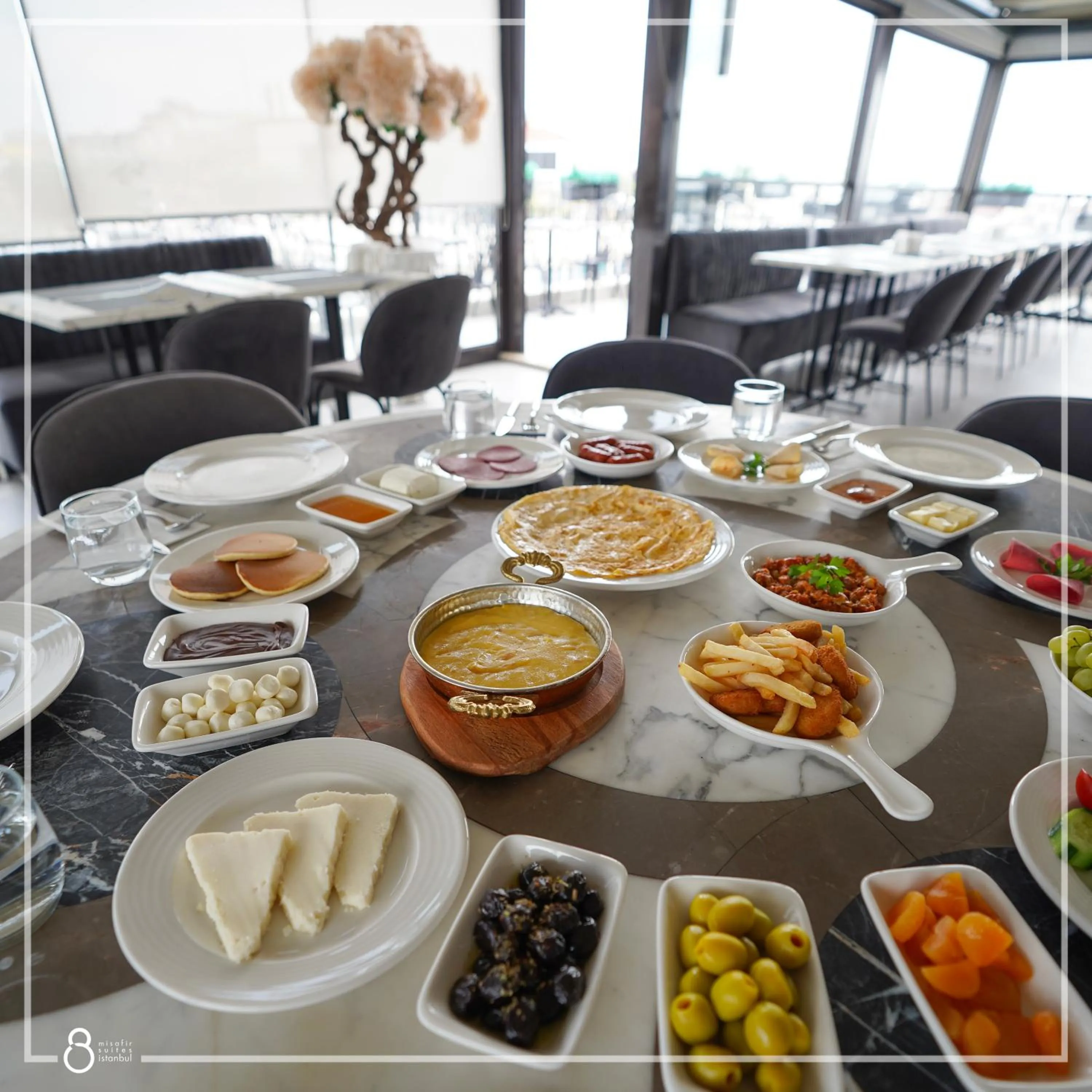 Restaurant/places to eat in Misafir Suites 8 Istanbul