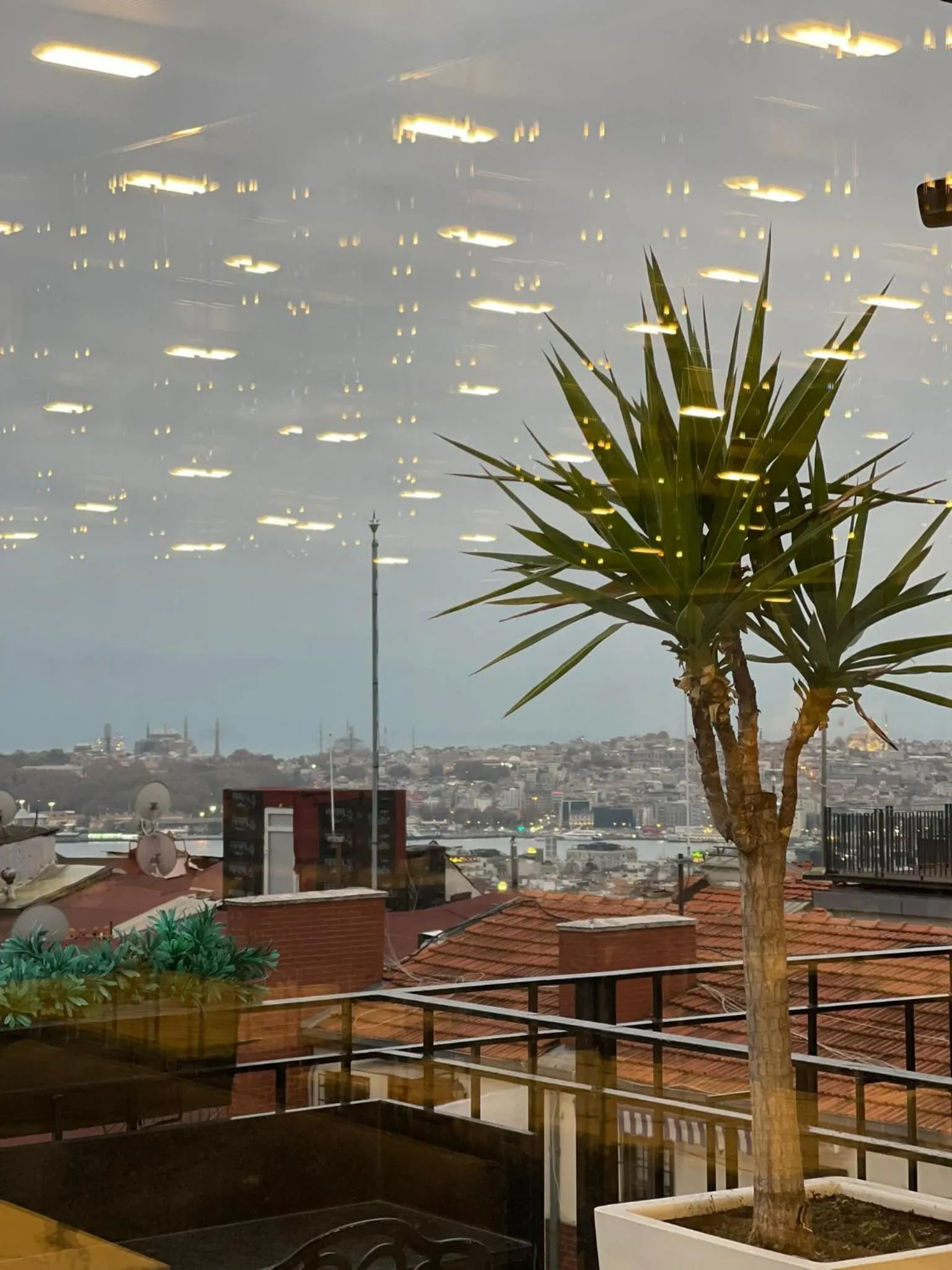 Restaurant/places to eat in Misafir Suites 8 Istanbul