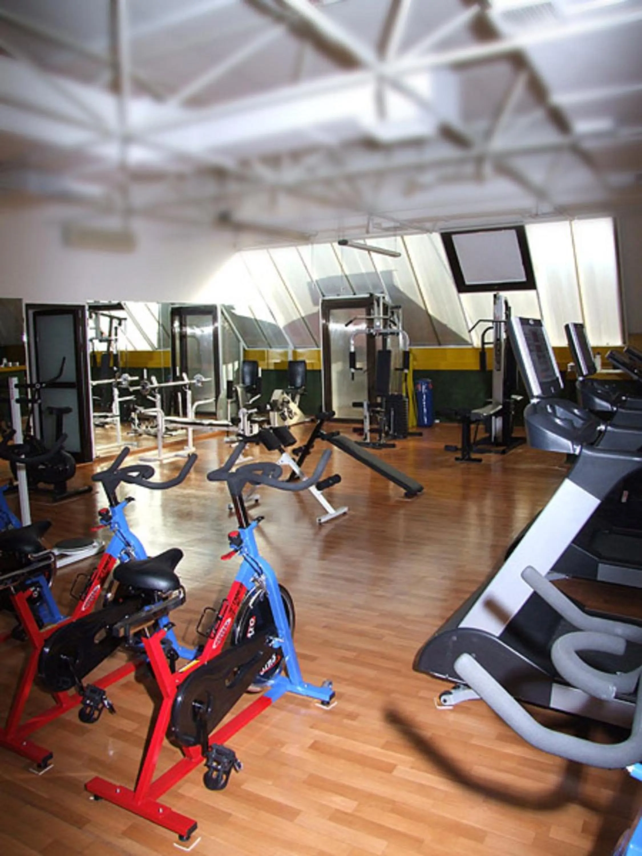 Fitness centre/facilities in Güneş Hotel Merter
