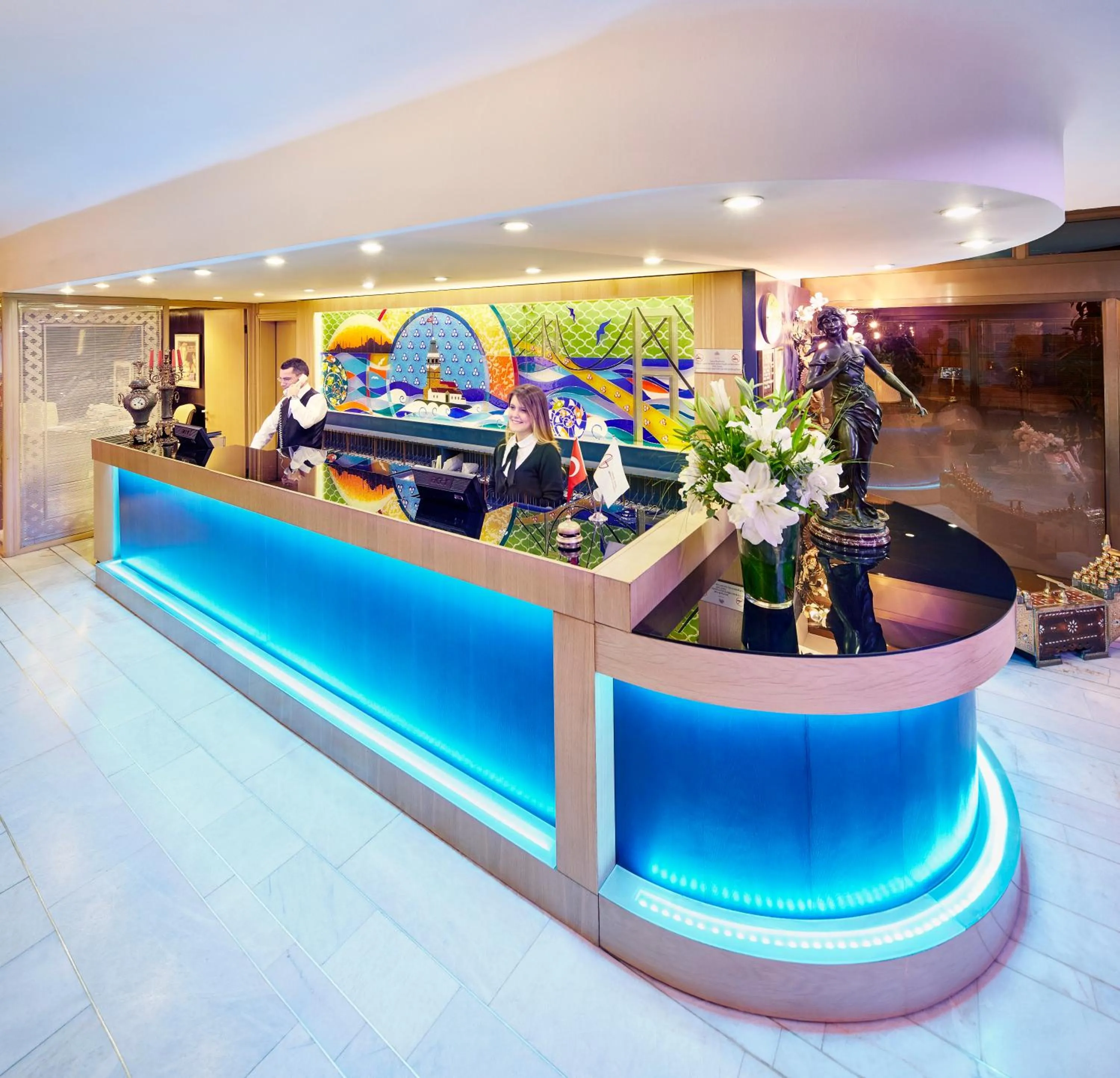 Decorative detail in Güneş Hotel Merter