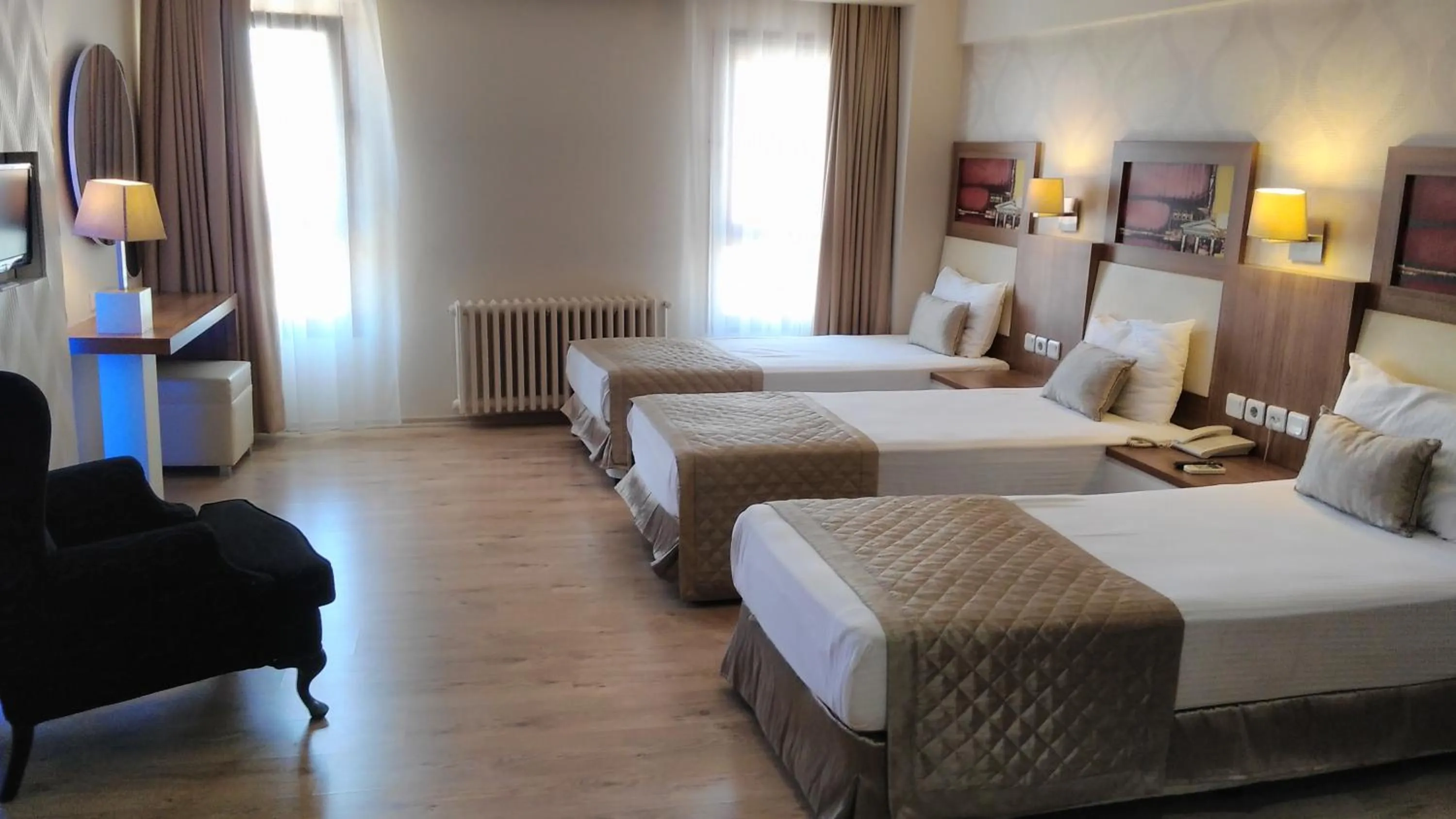 Day, Bed in Hotel Baylan İzmir