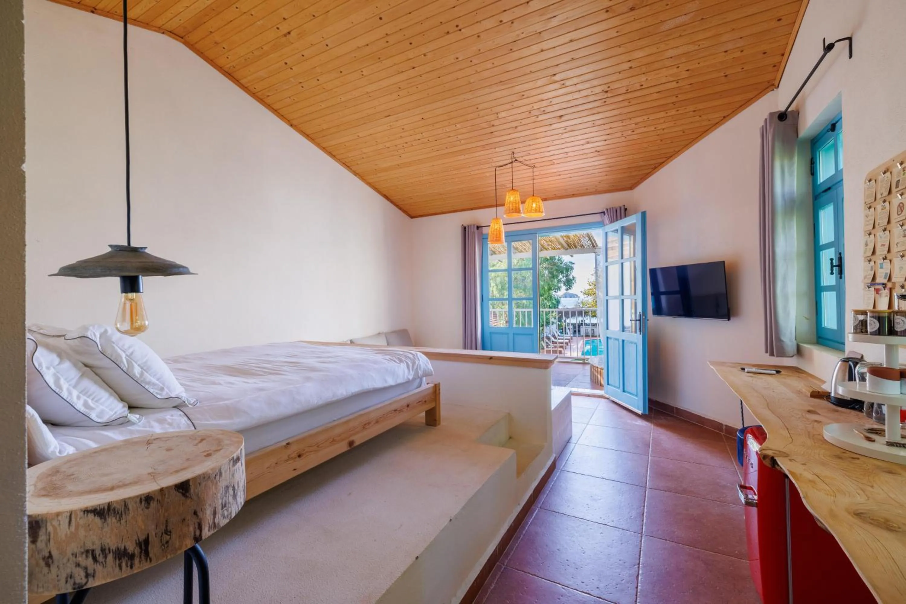 Photo of the whole room, Bed in Yonca Lodge