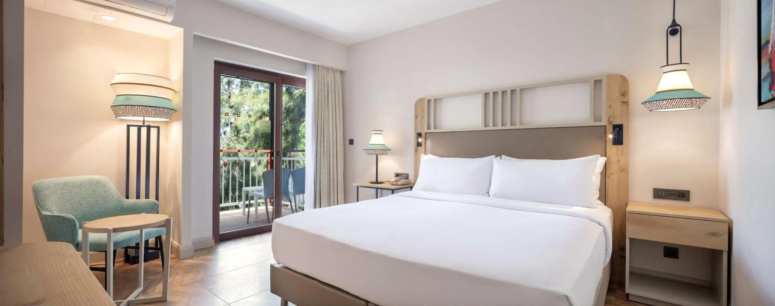 Bed in DoubleTree by Hilton Bodrum Isil Club Ultra All-Inclusive Resort