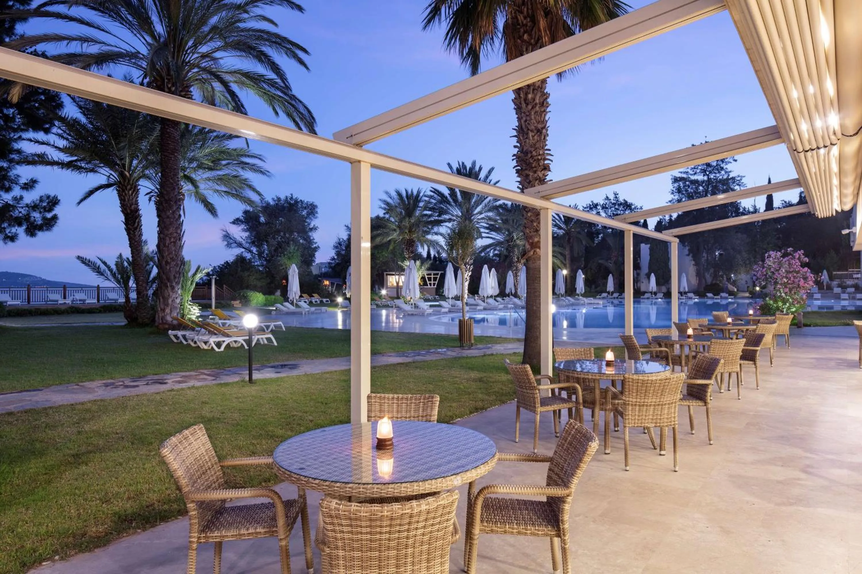 Restaurant/places to eat in DoubleTree by Hilton Bodrum Isil Club Ultra All-Inclusive Resort