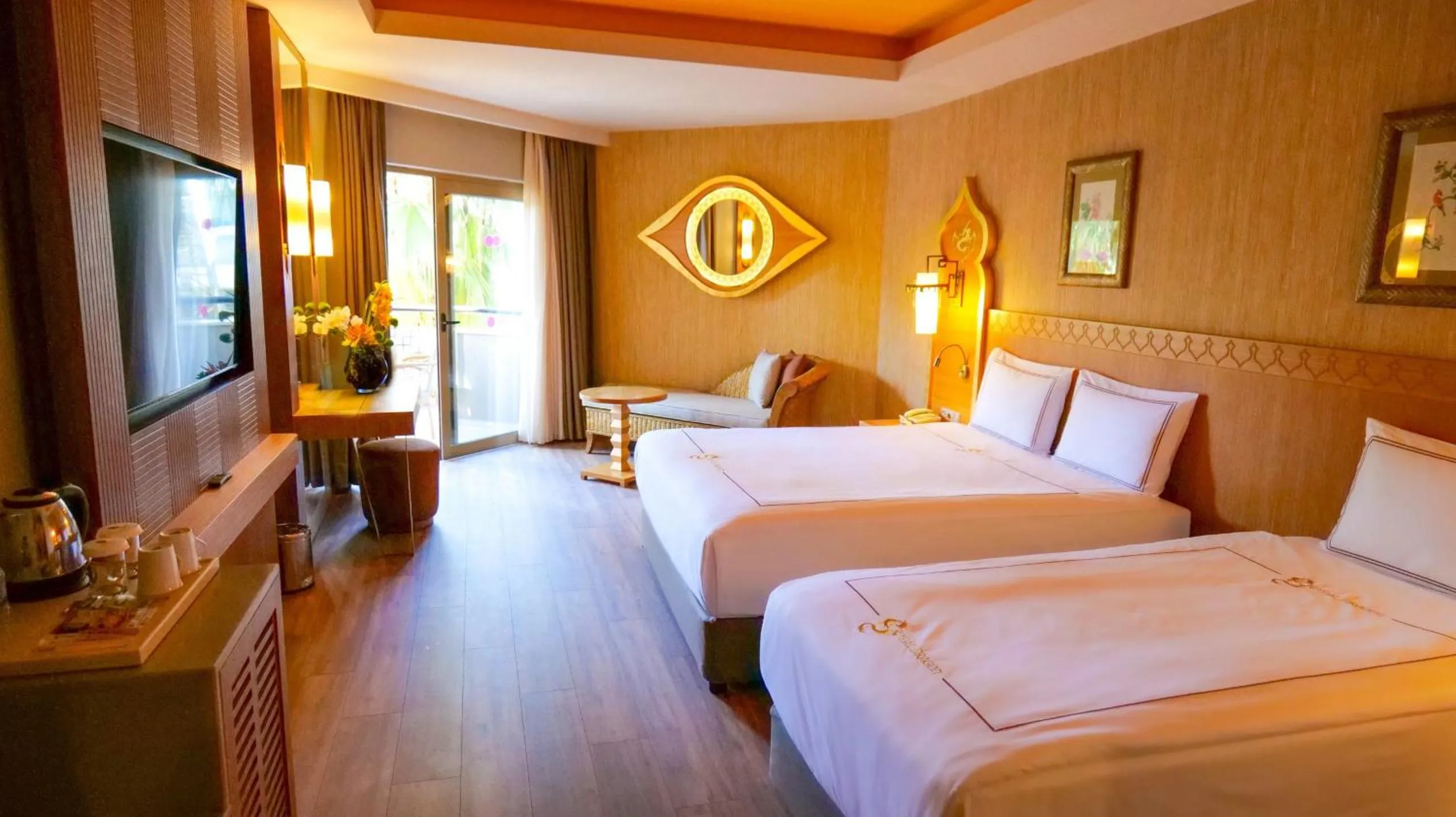 Bed in Royal Dragon Hotel