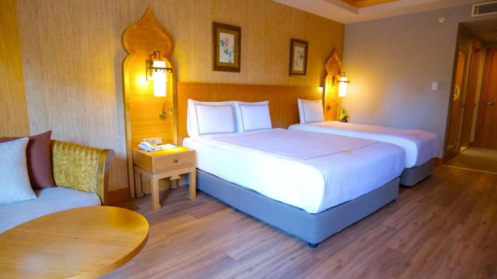 Bed in Royal Dragon Hotel