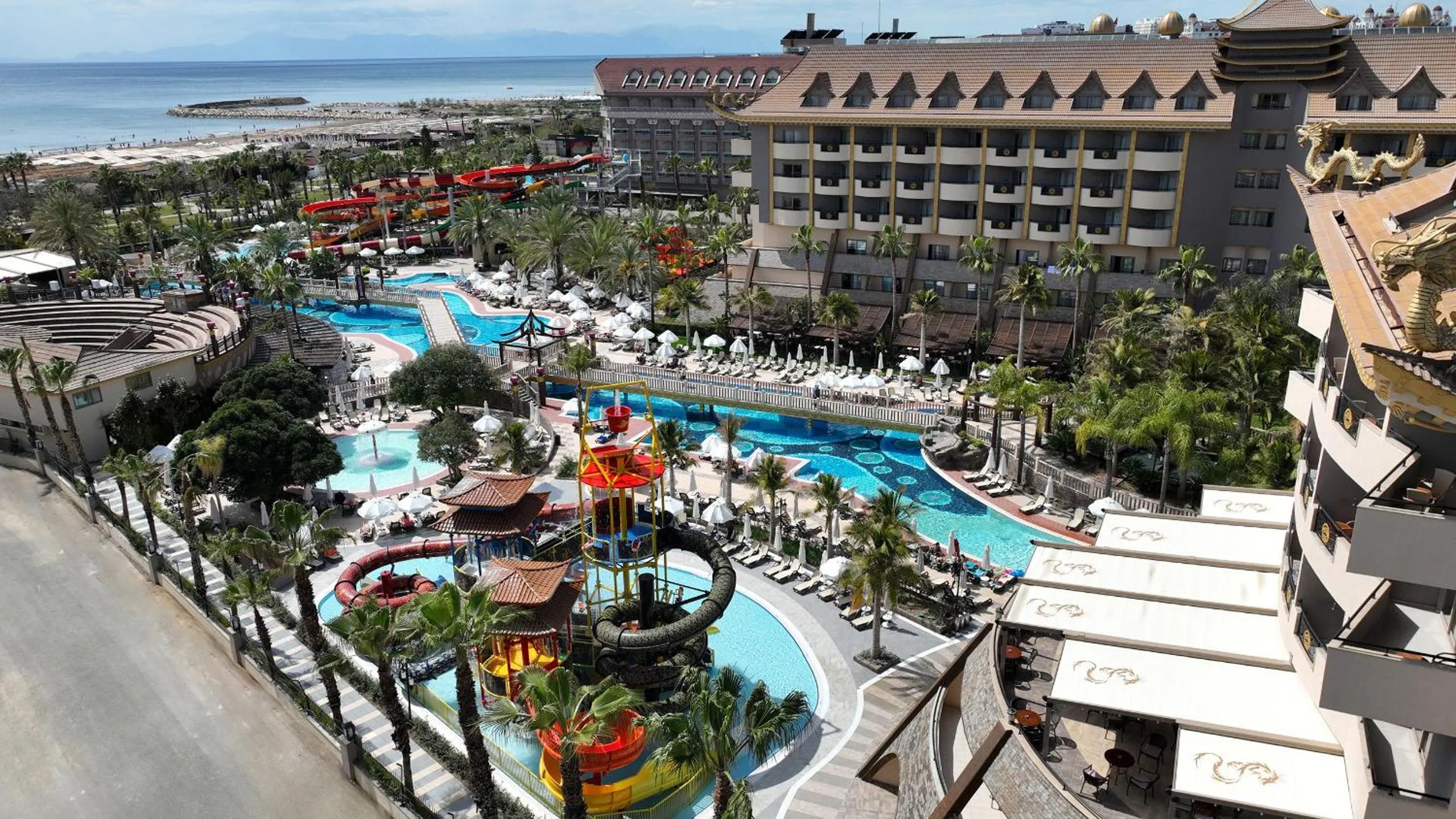 Property building in Royal Dragon Hotel