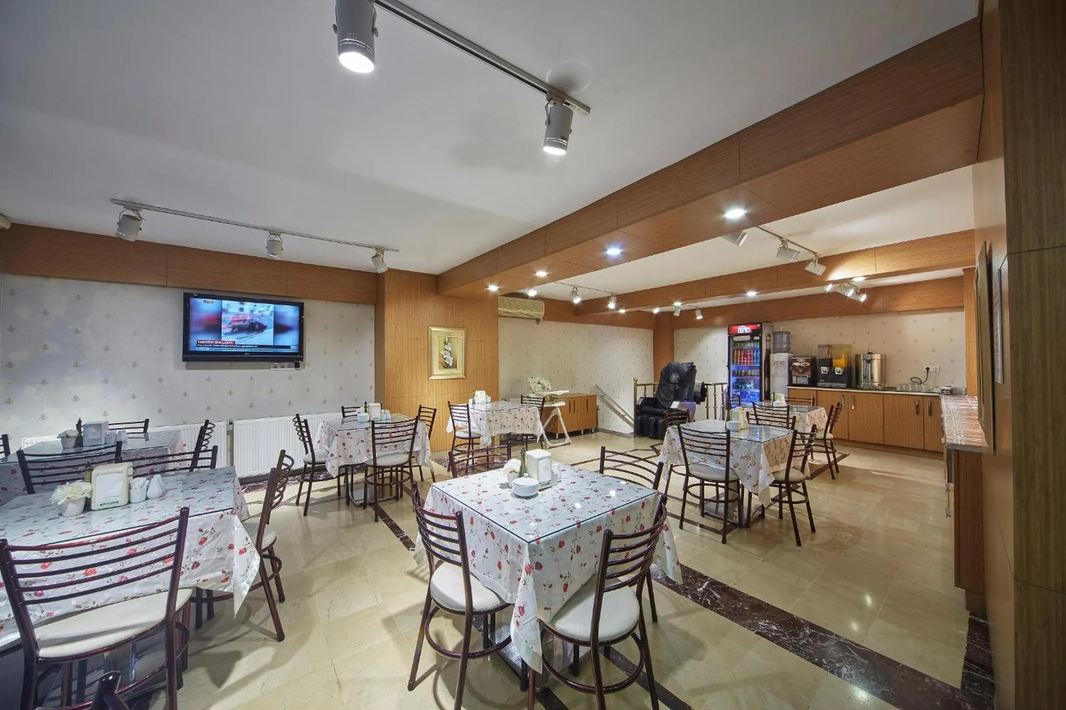 Food and drinks in Hotel Akcinar
