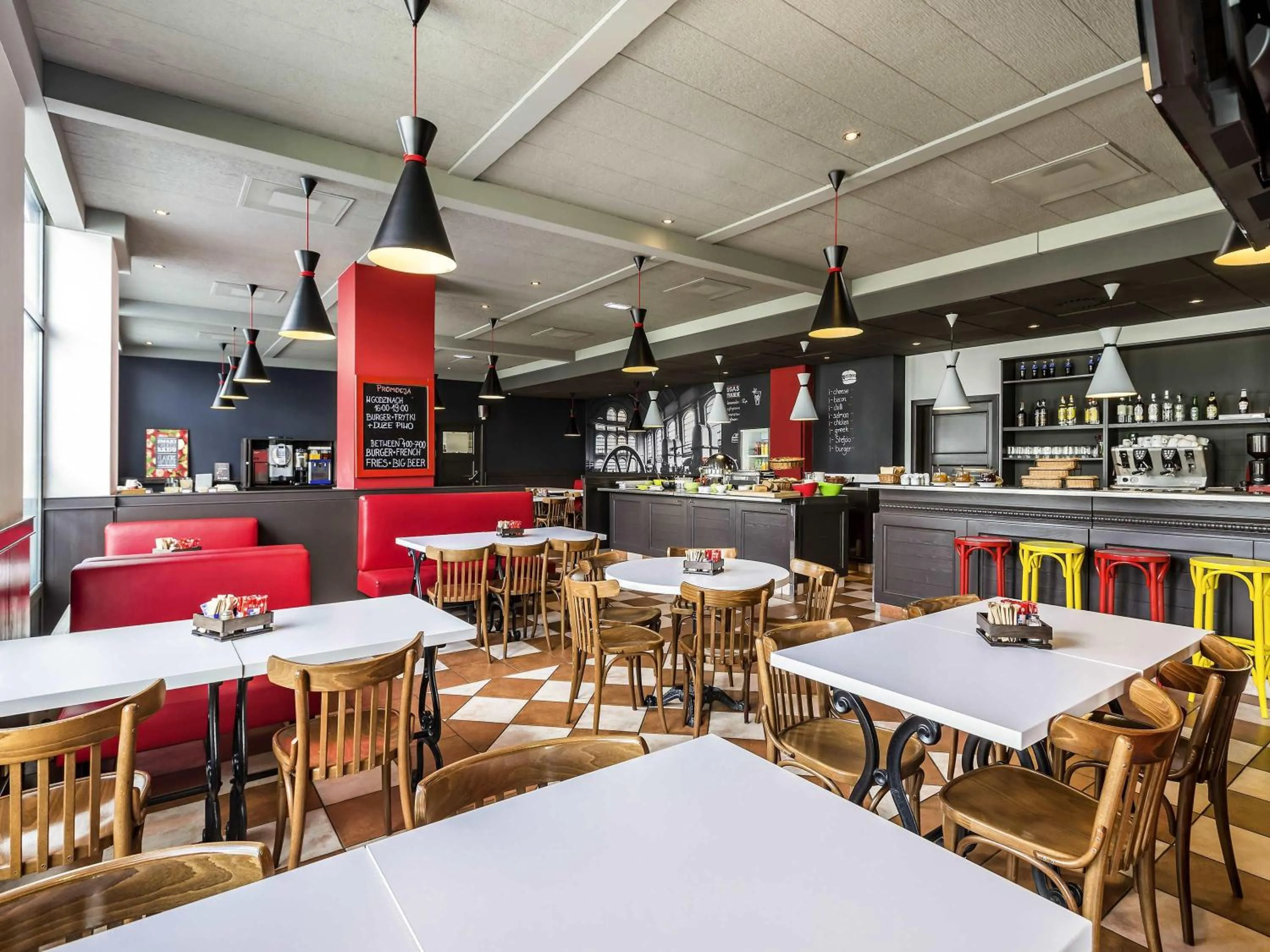 Lounge or bar in Ibis Częstochowa