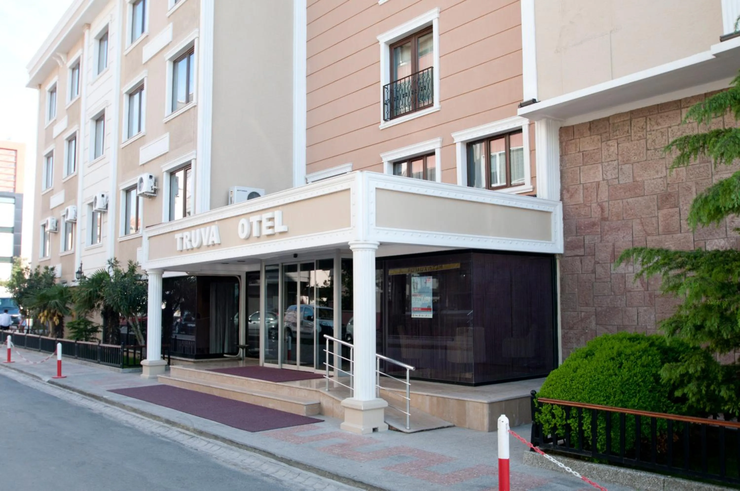 Facade/entrance in Buyuk Truva Hotel