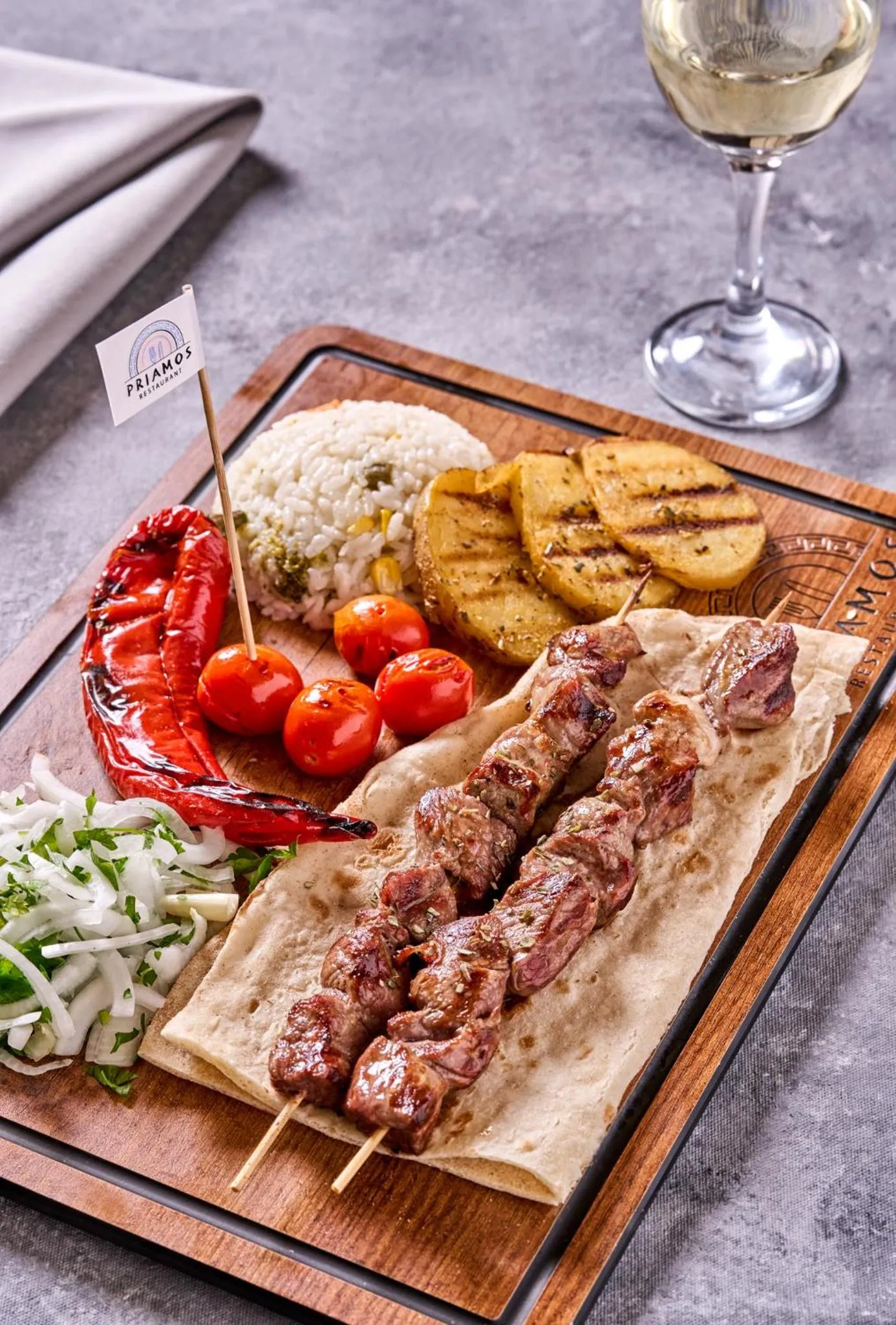 Restaurant/places to eat in Buyuk Truva Hotel