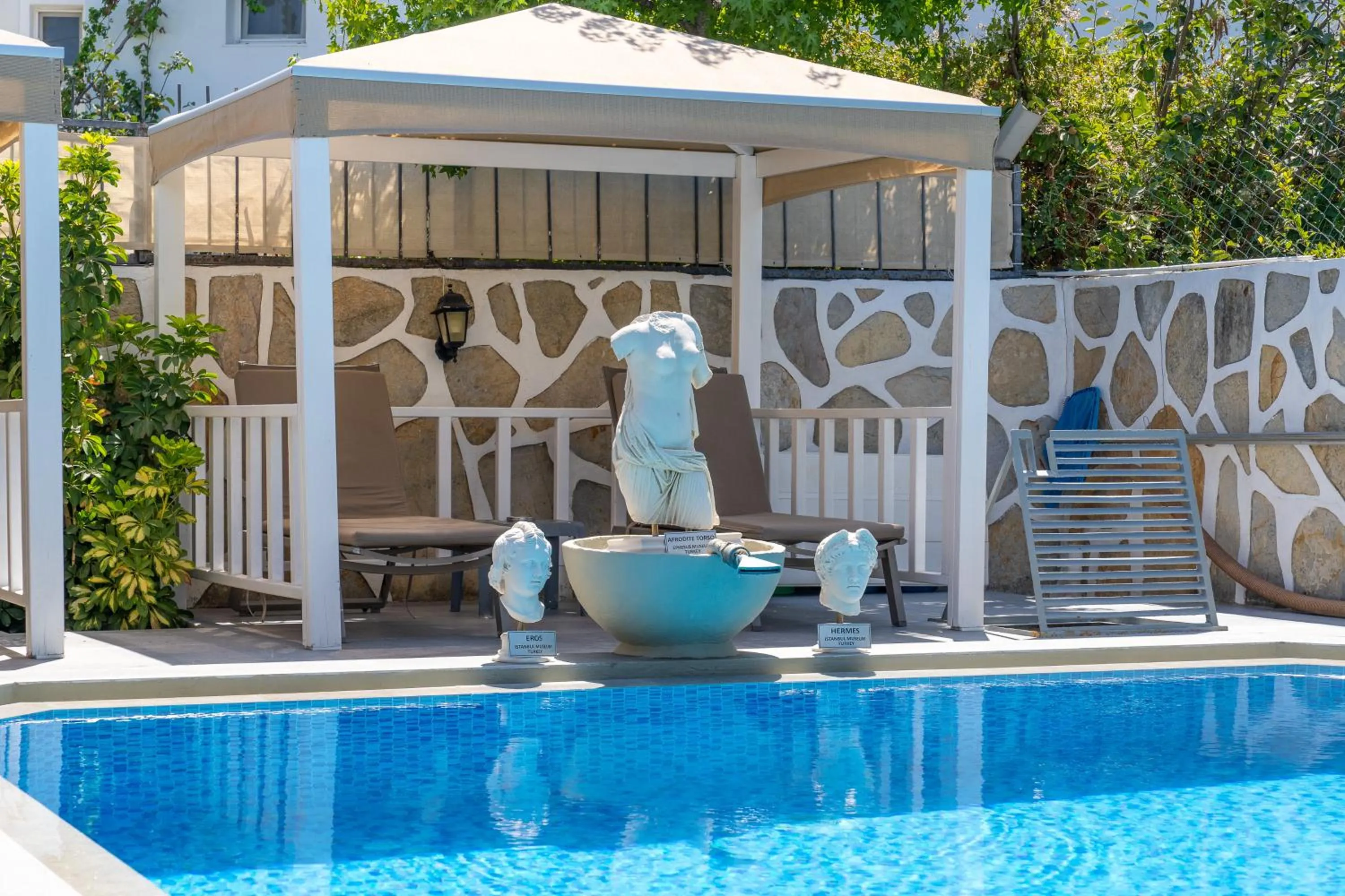 Swimming pool in Artunc Hotel Bodrum