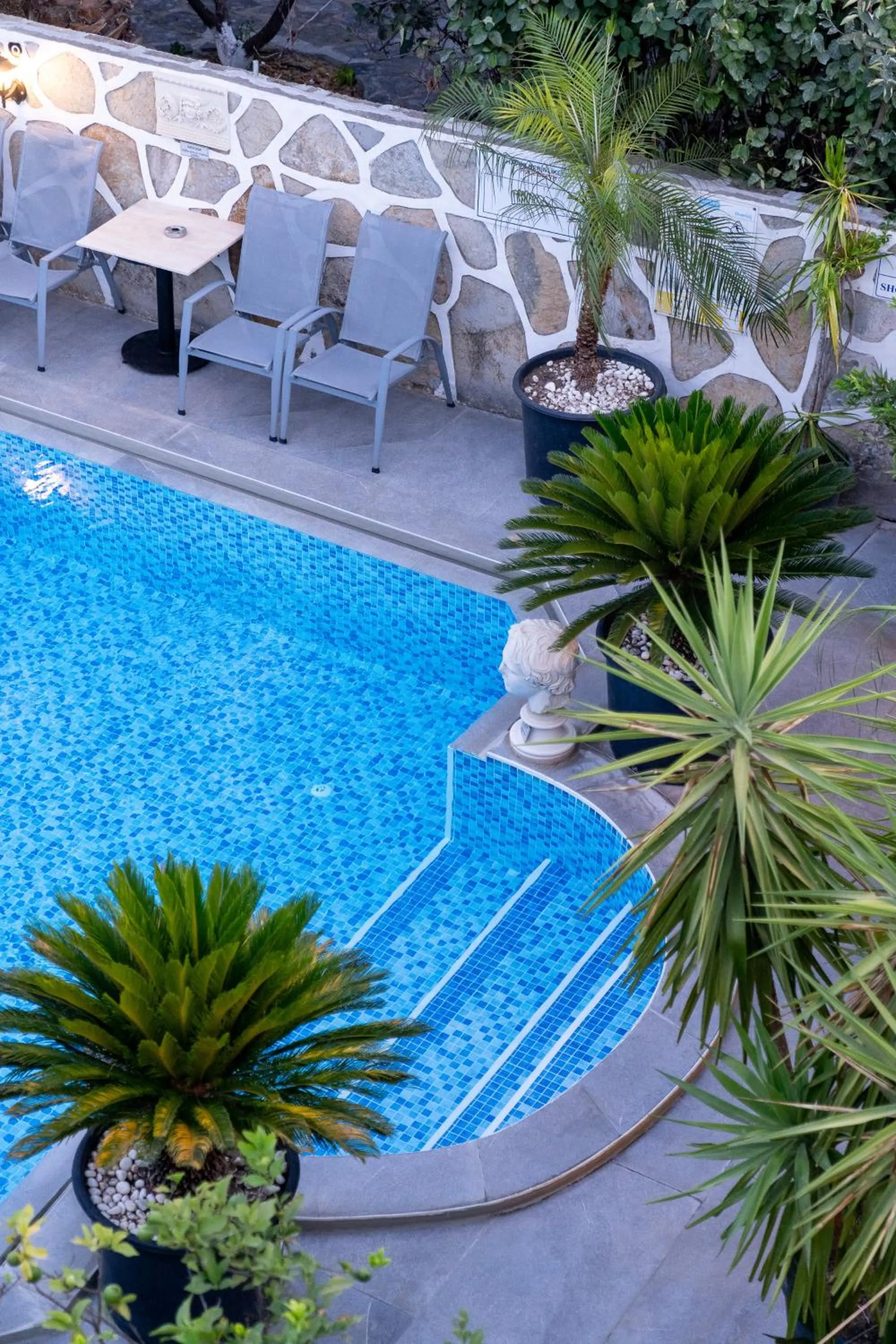 Pool view in Artunc Hotel Bodrum