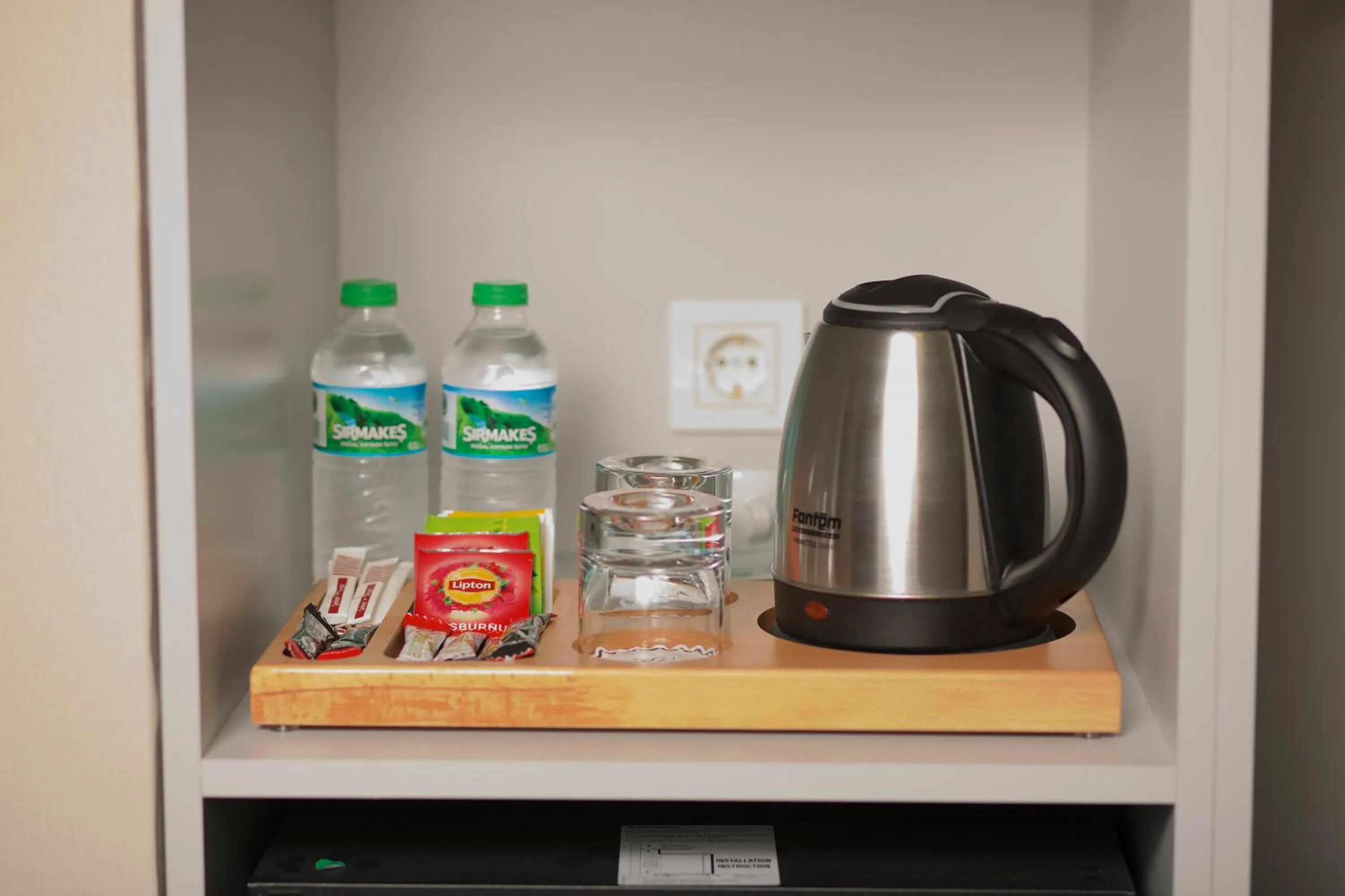 Coffee/tea facilities in Hotel Bulvar Palas