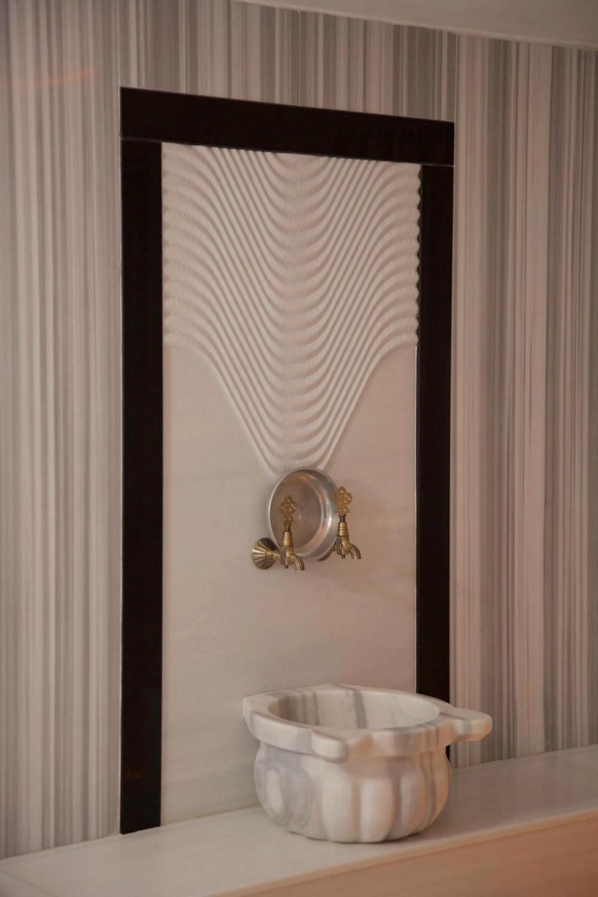 Public Bath in Hotel Bulvar Palas