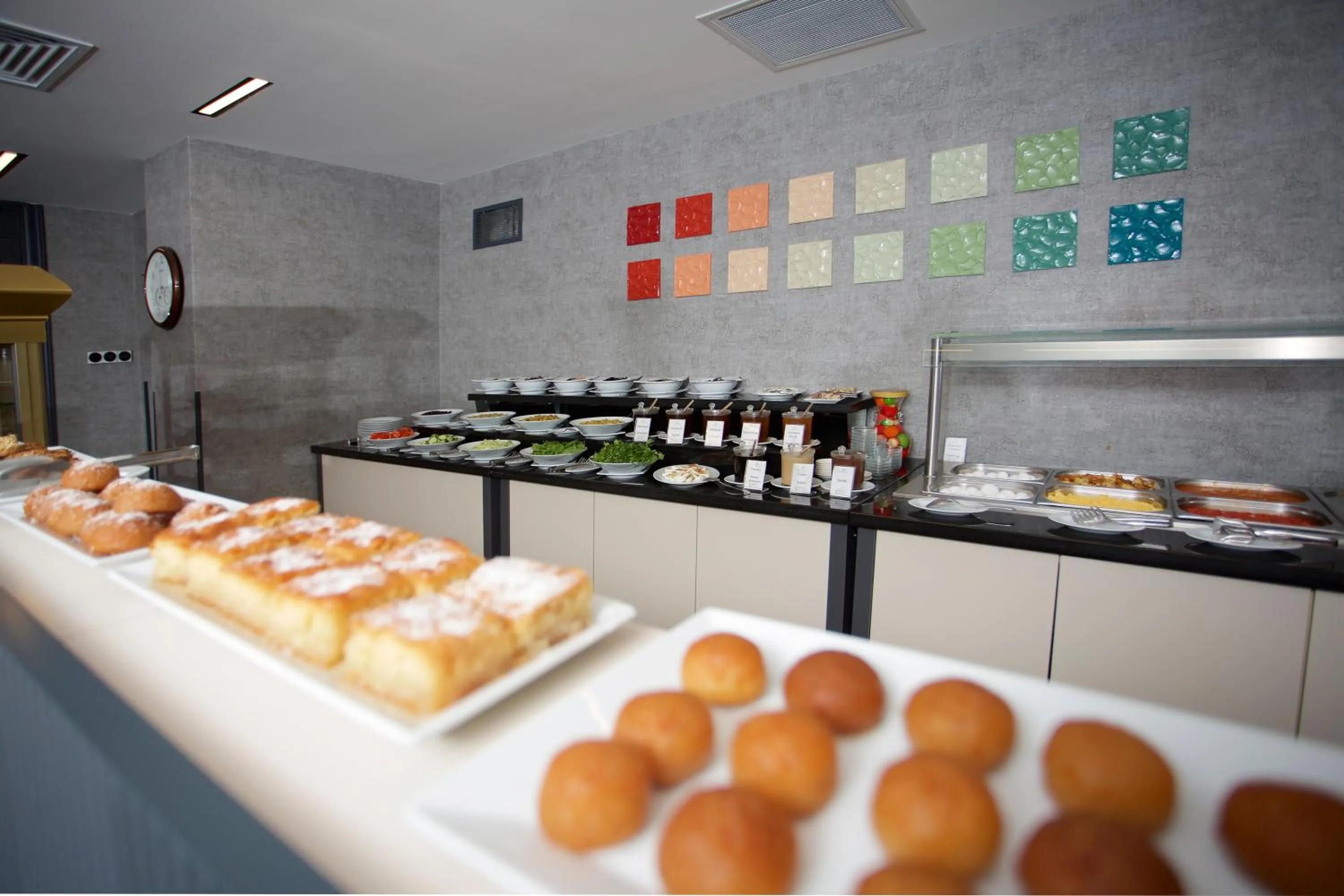 Buffet breakfast in Hotel Bulvar Palas