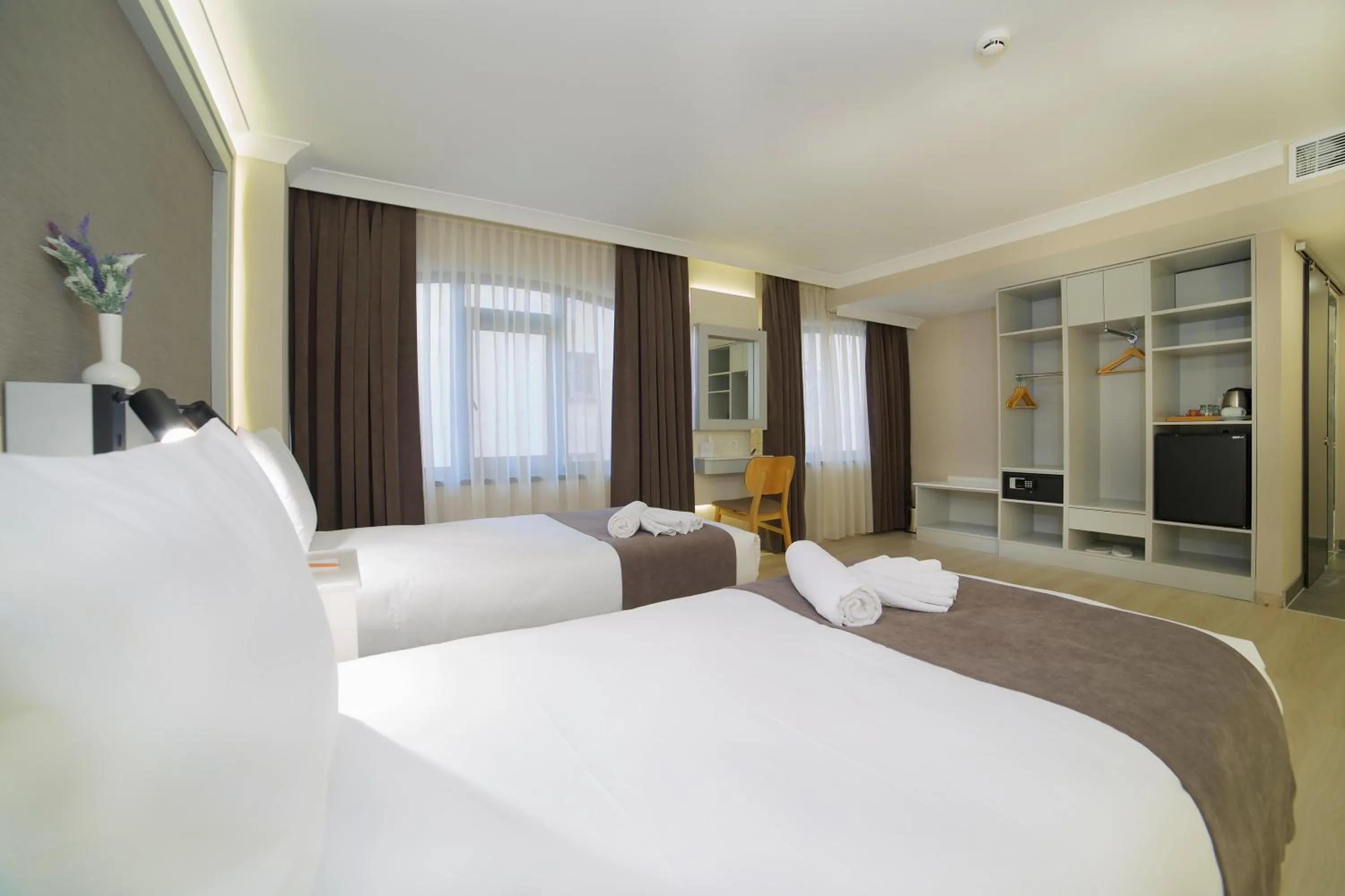 Facility for disabled guests, Bed in Hotel Bulvar Palas