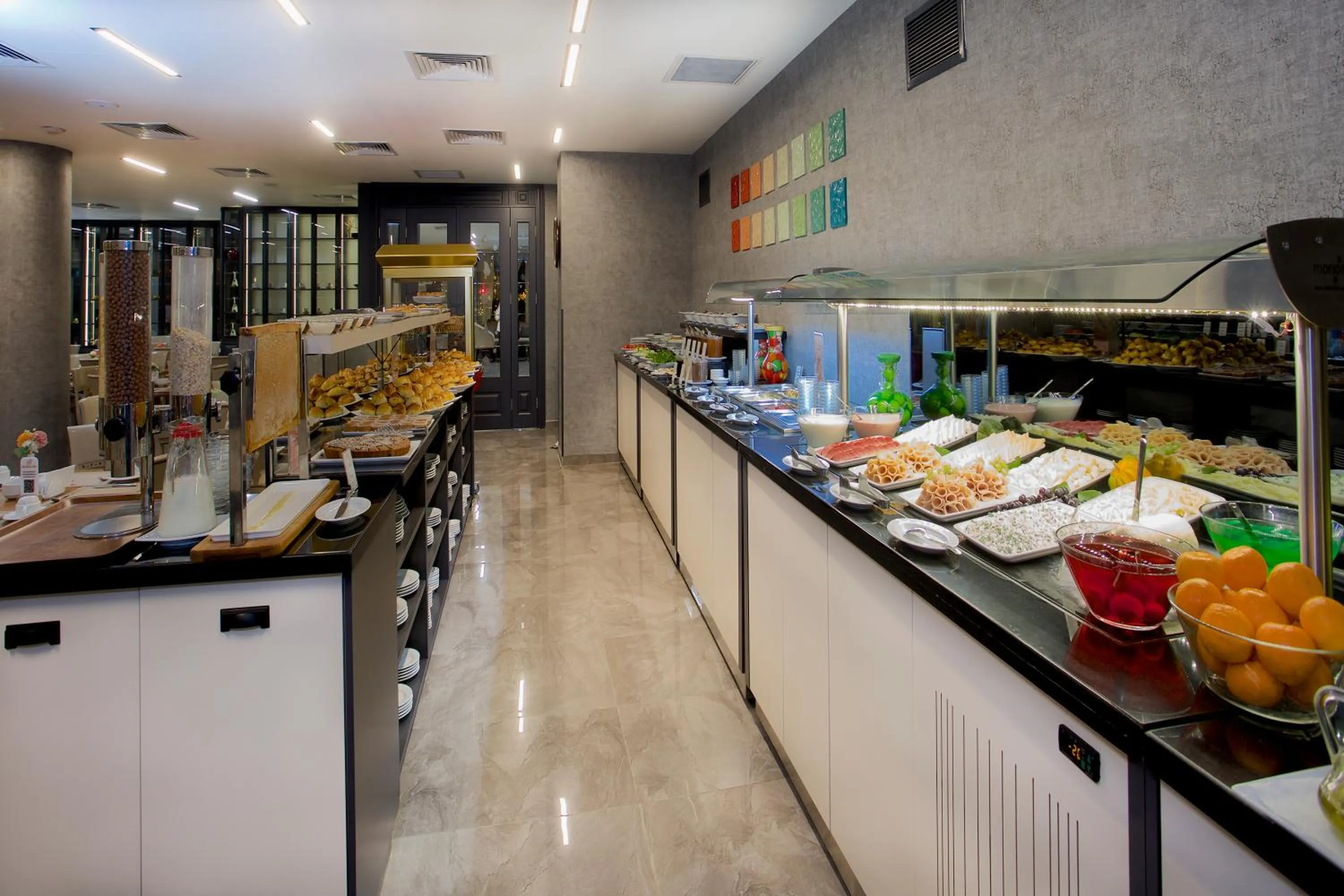 Buffet breakfast in Hotel Bulvar Palas