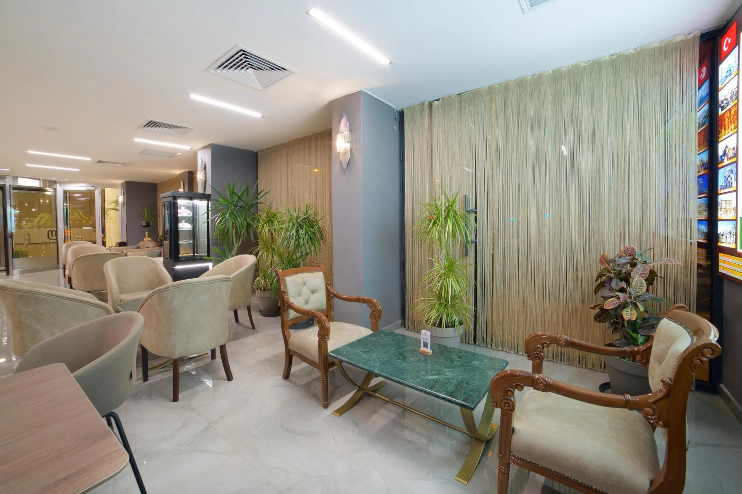 Lobby or reception in Hotel Bulvar Palas