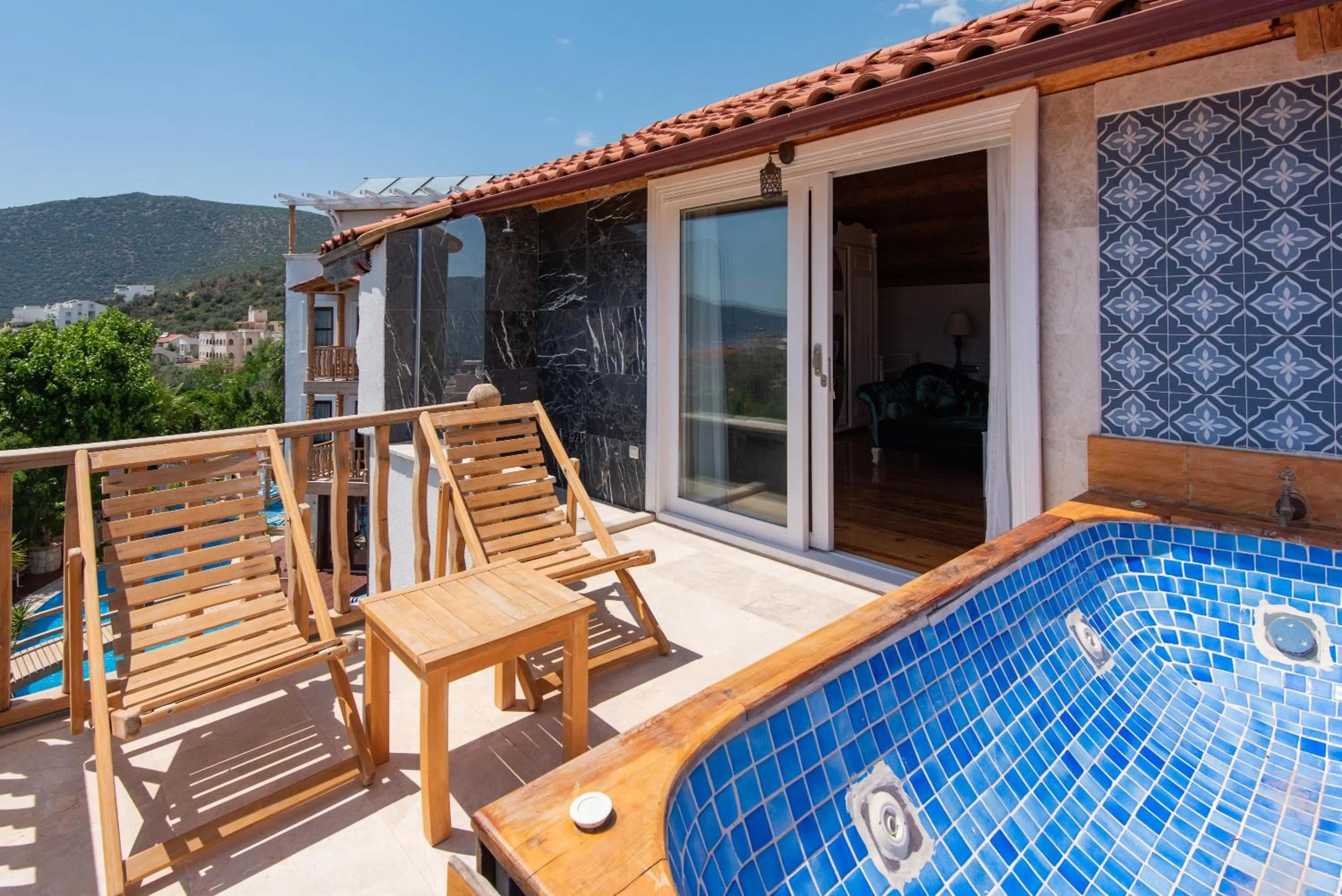 Decorative detail in Elixir Hotel