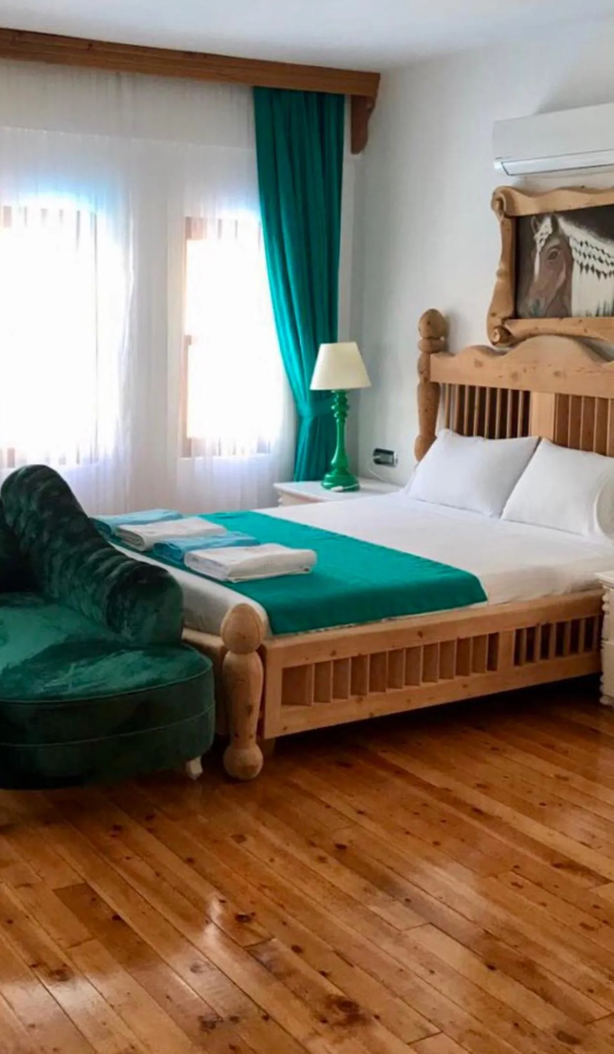 Bed in Elixir Hotel