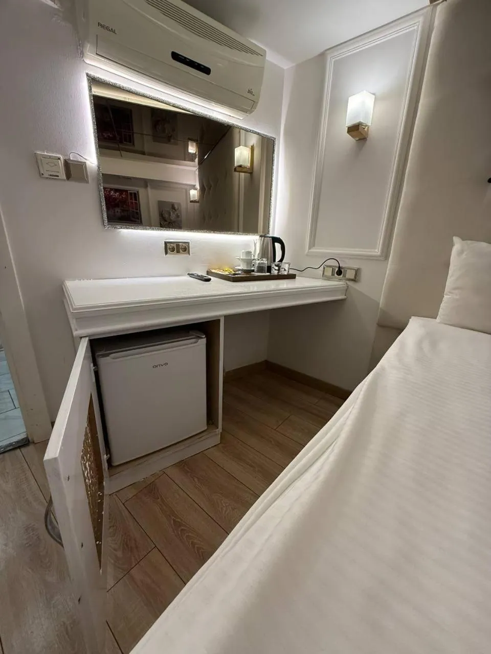 Bed in The Constantine Hotel