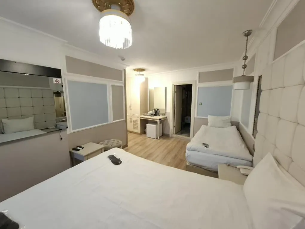 Bed in The Constantine Hotel