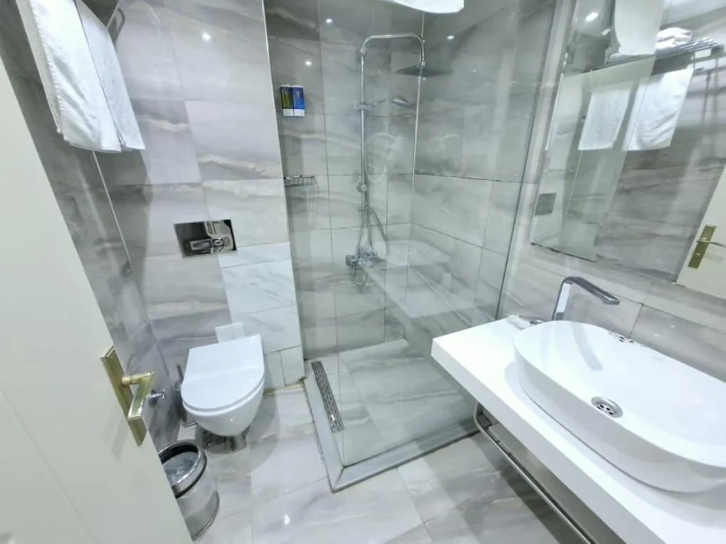 Photo of the whole room in The Constantine Hotel