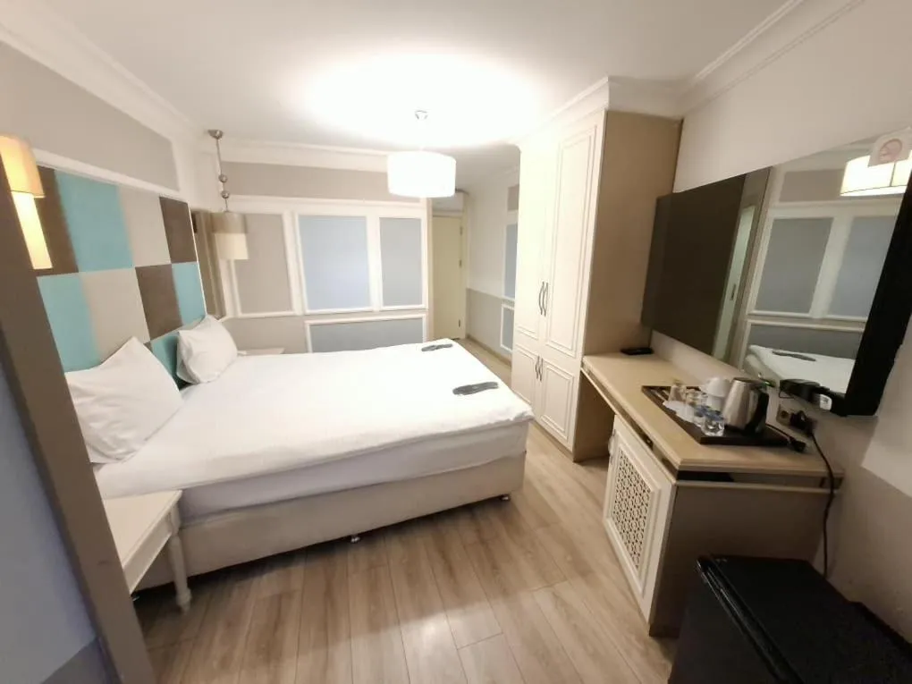 Photo of the whole room, Bed in The Constantine Hotel