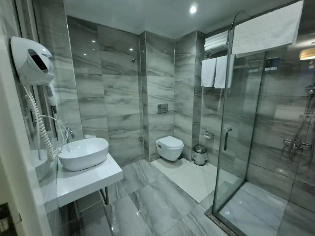 Bathroom in The Constantine Hotel