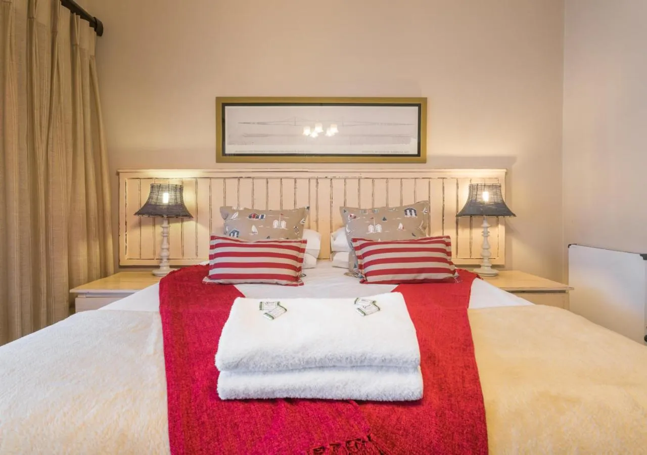 Bed in Caledon 23 Country House