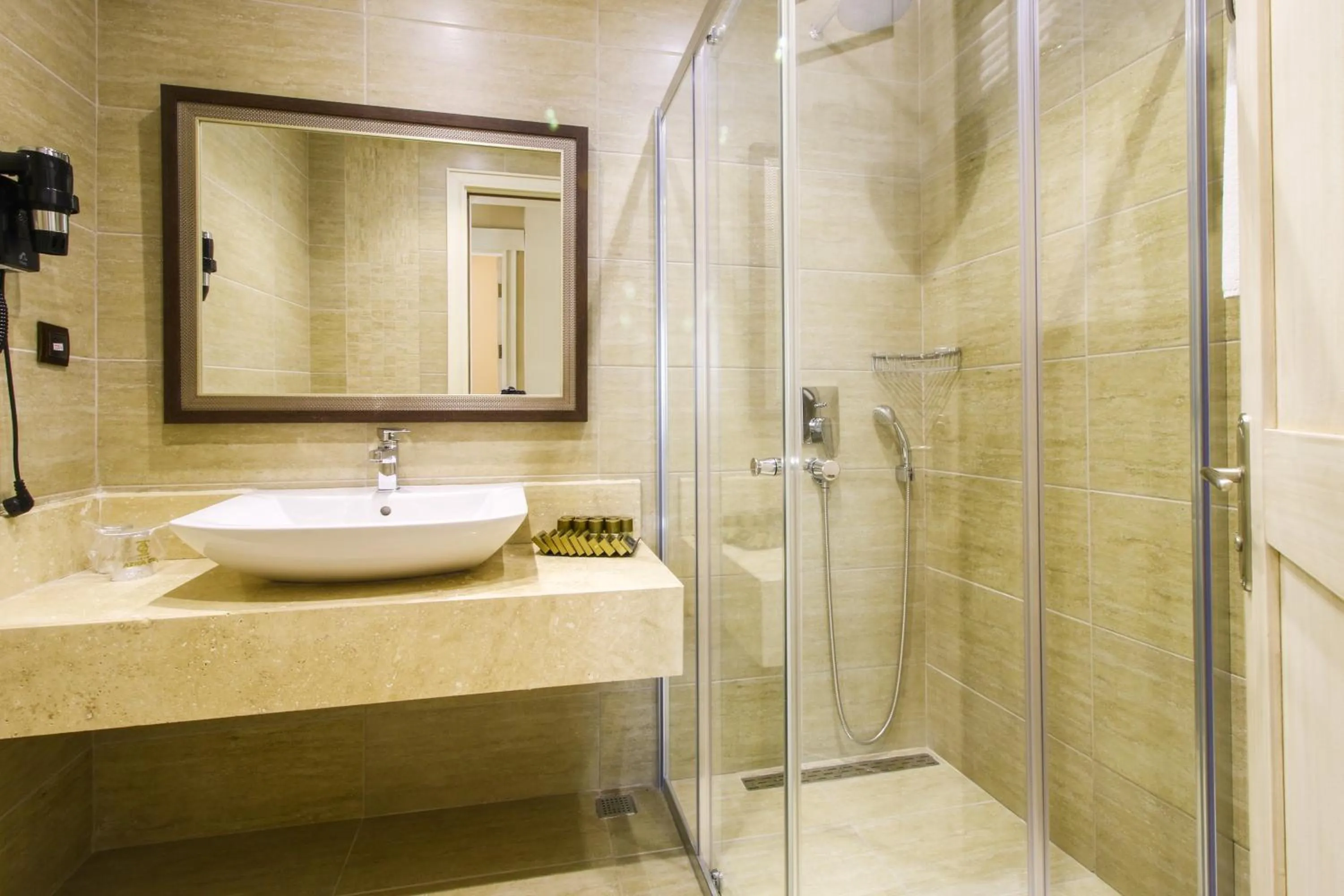 Bathroom in Azka Hotel