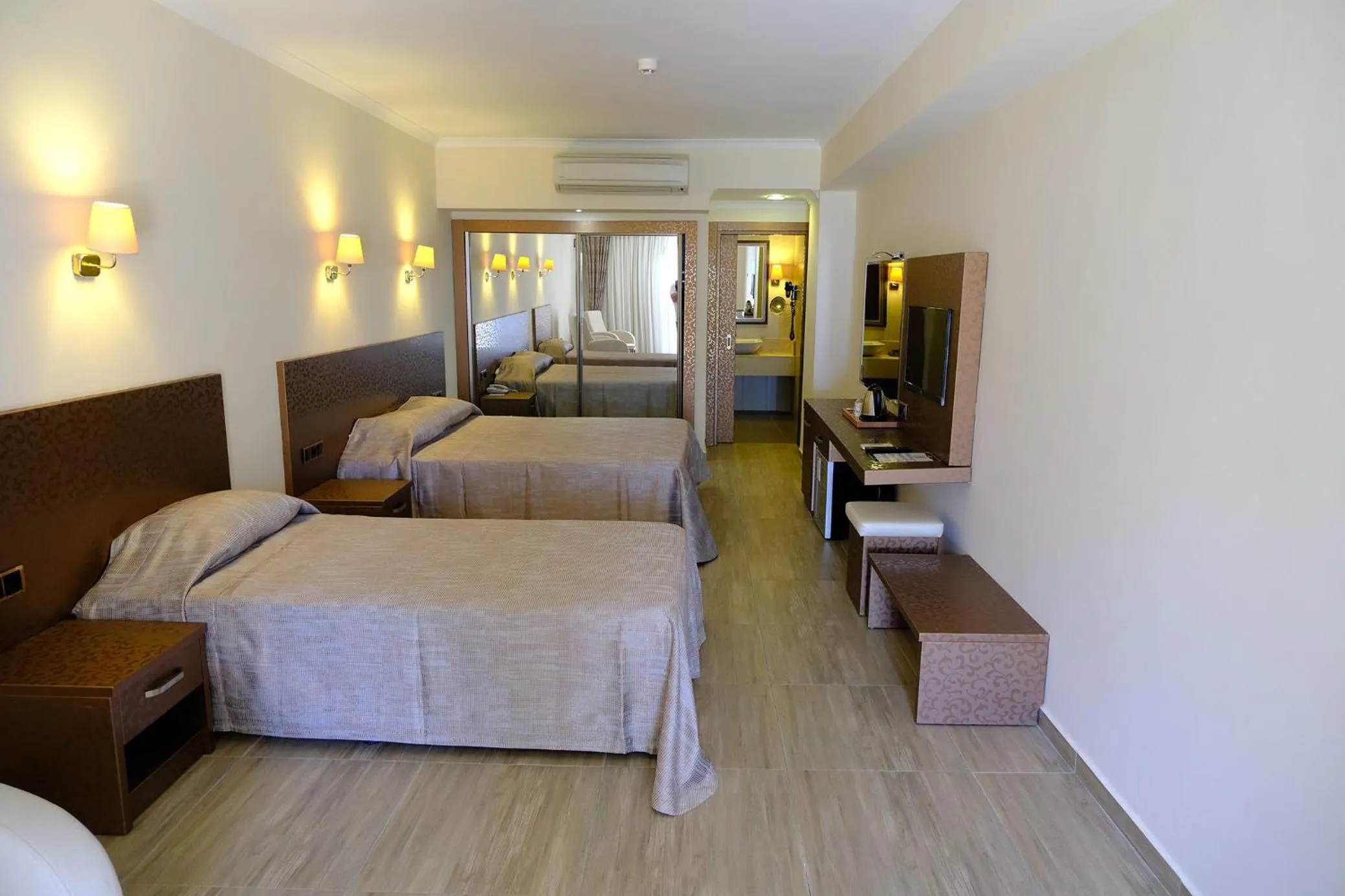 Photo of the whole room, Bed in Azka Hotel