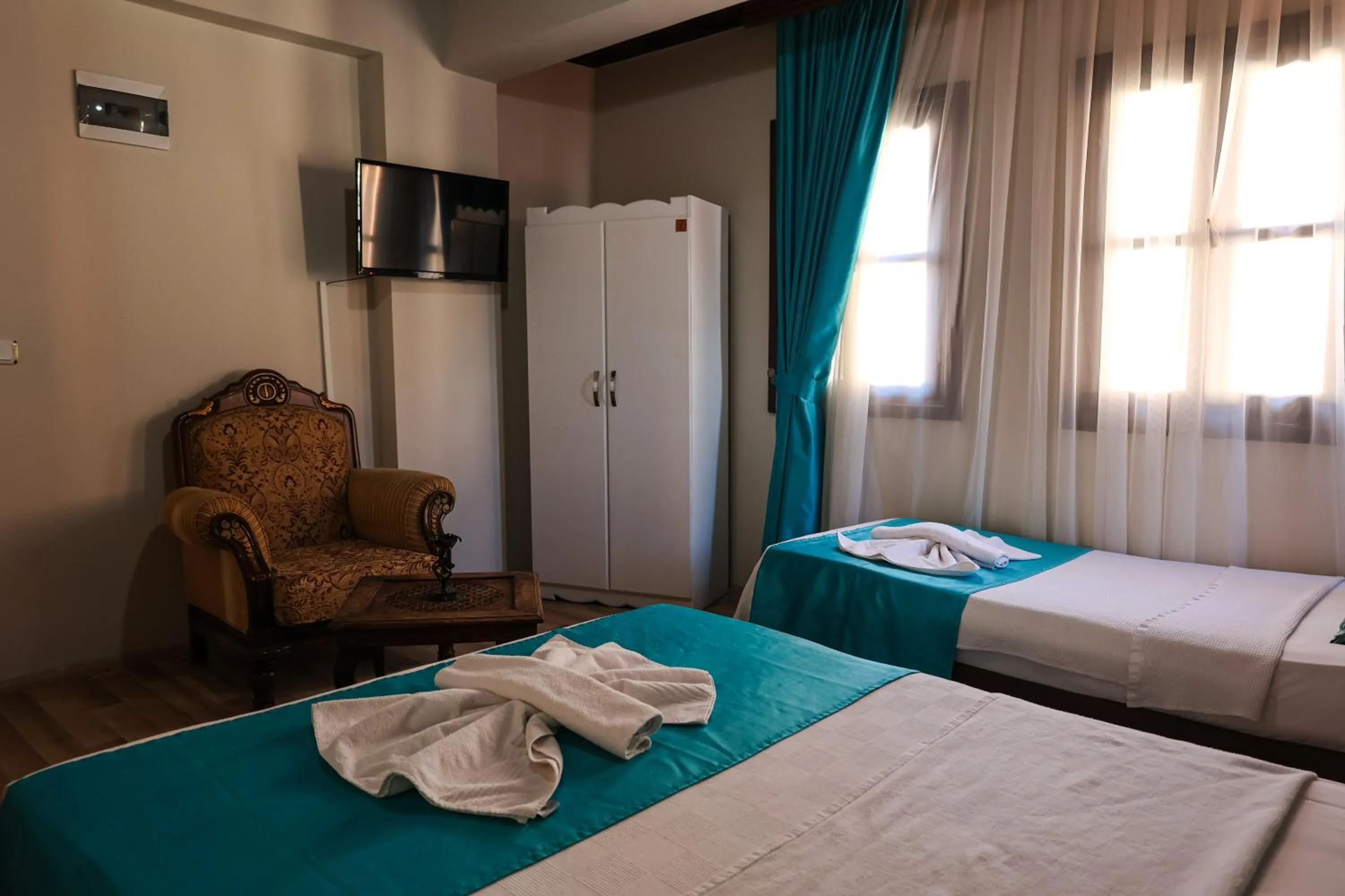 Photo of the whole room, Bed in Grand Erken Hotel