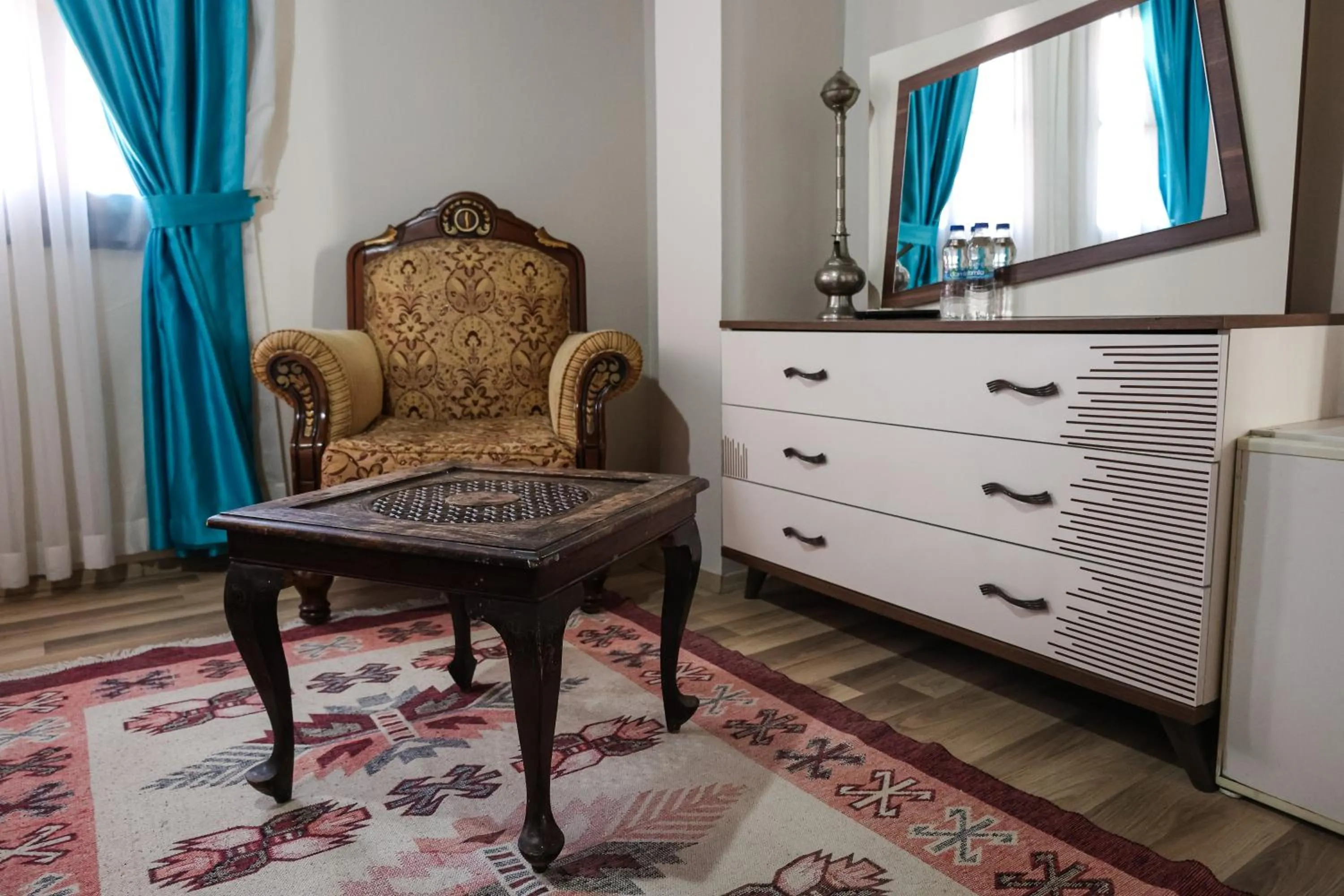 Seating area in Grand Erken Hotel