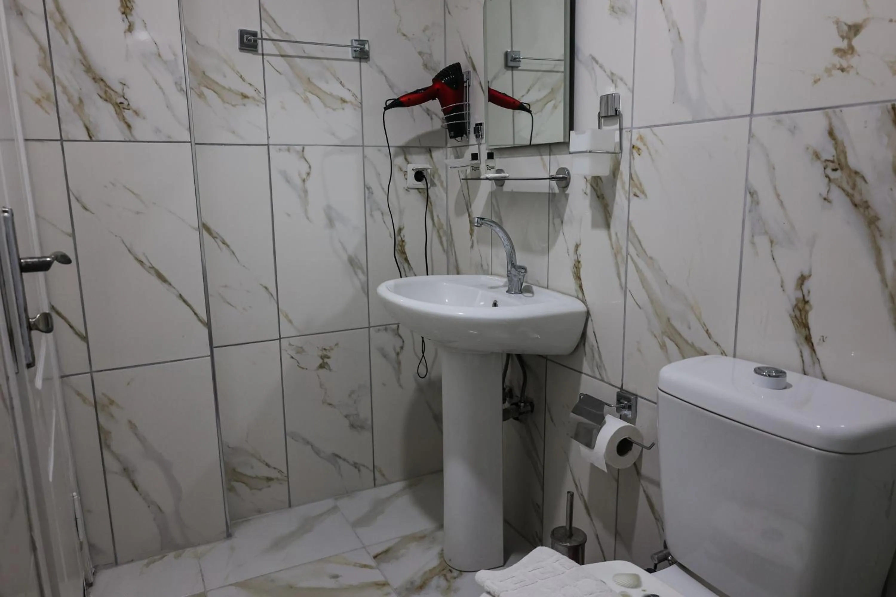 Bathroom in Grand Erken Hotel