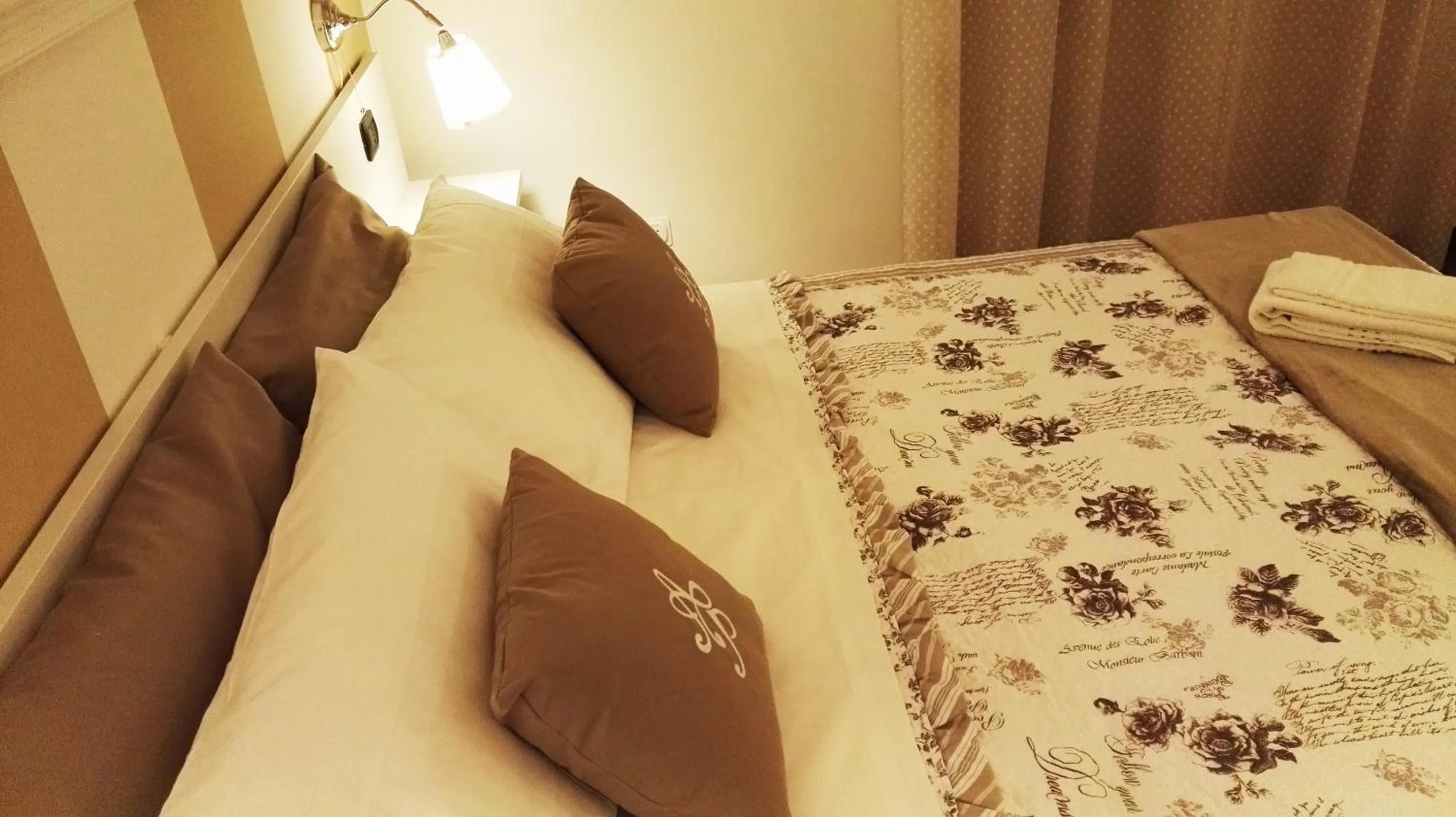 Bed in Attico Barocco