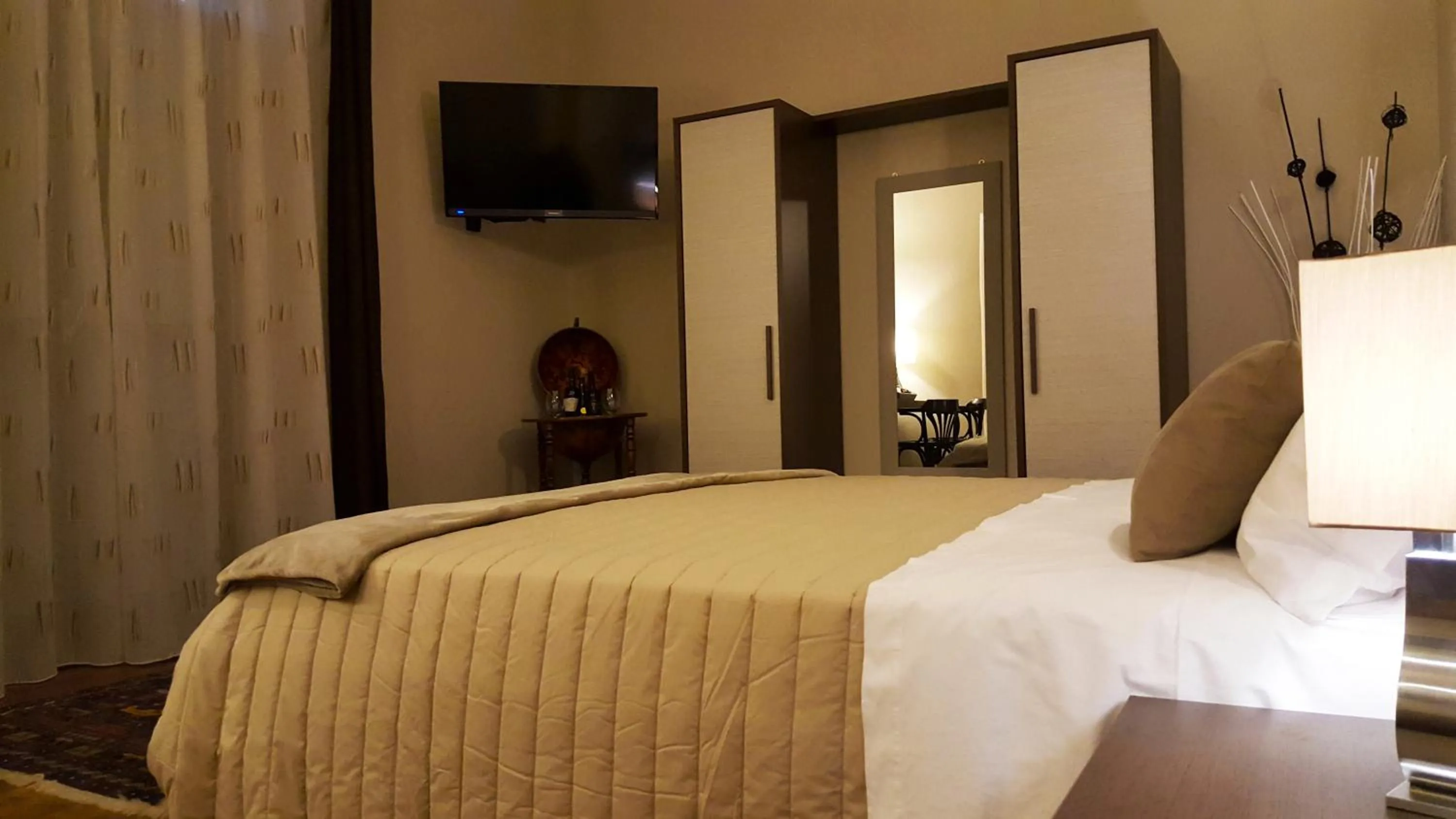 Bed in Attico Barocco