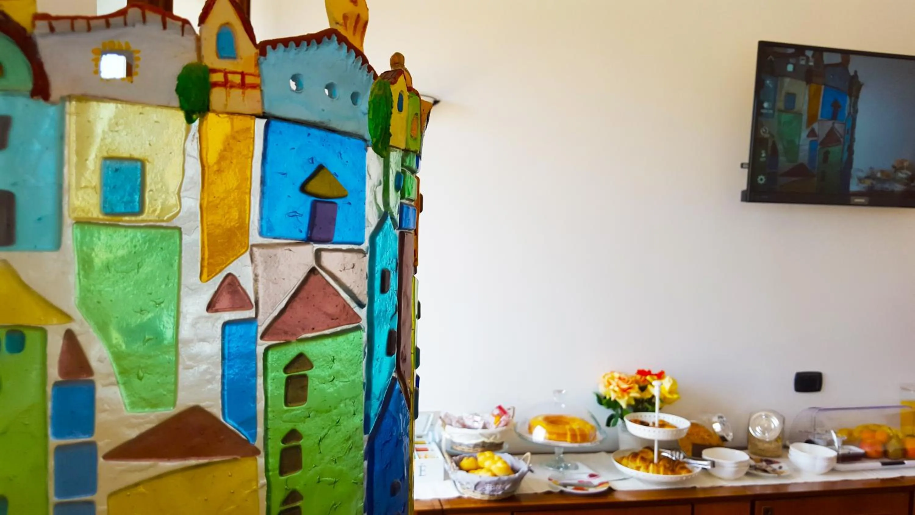 Communal lounge/ TV room in Attico Barocco