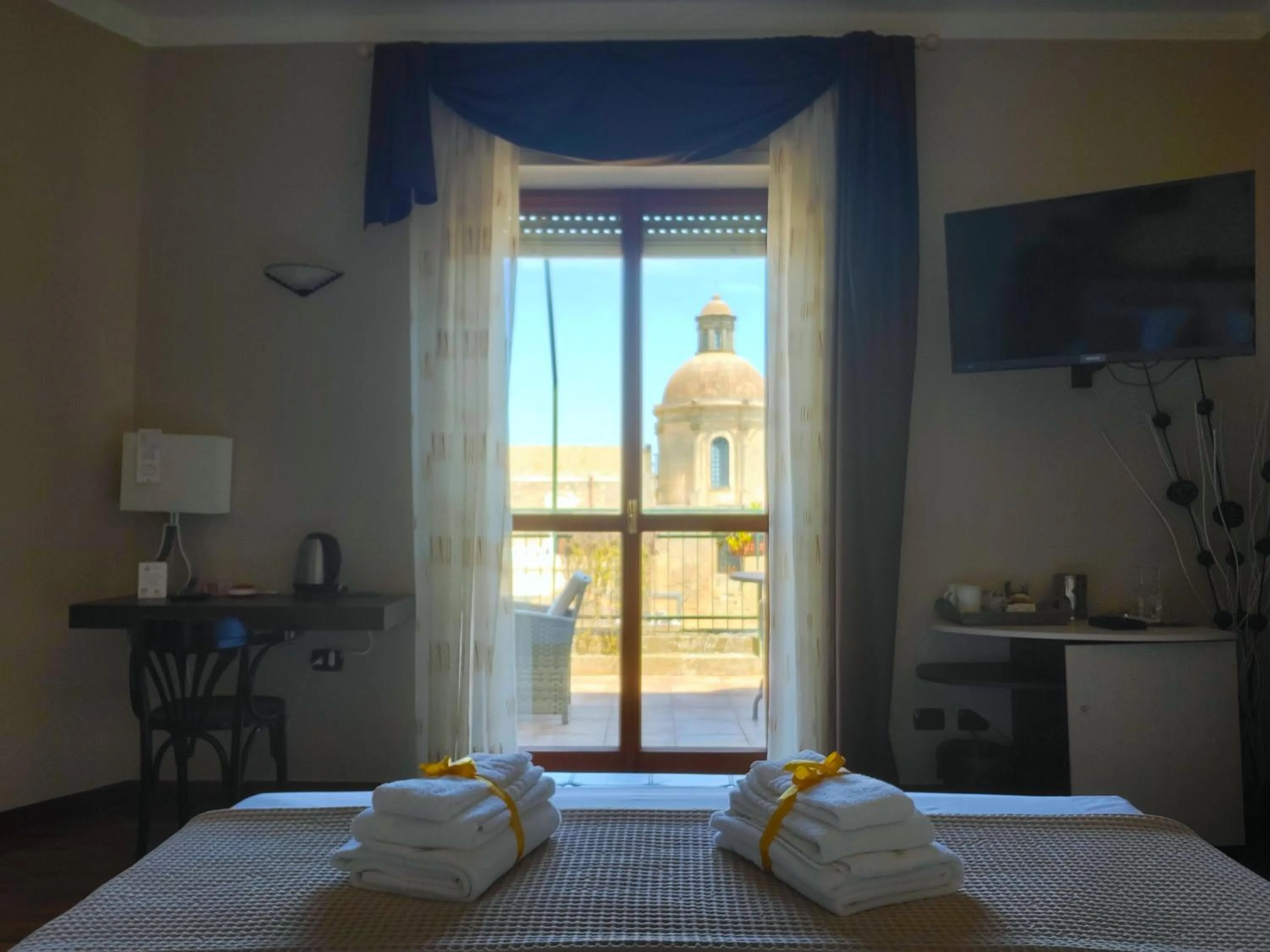 View (from property/room), Bed in Attico Barocco