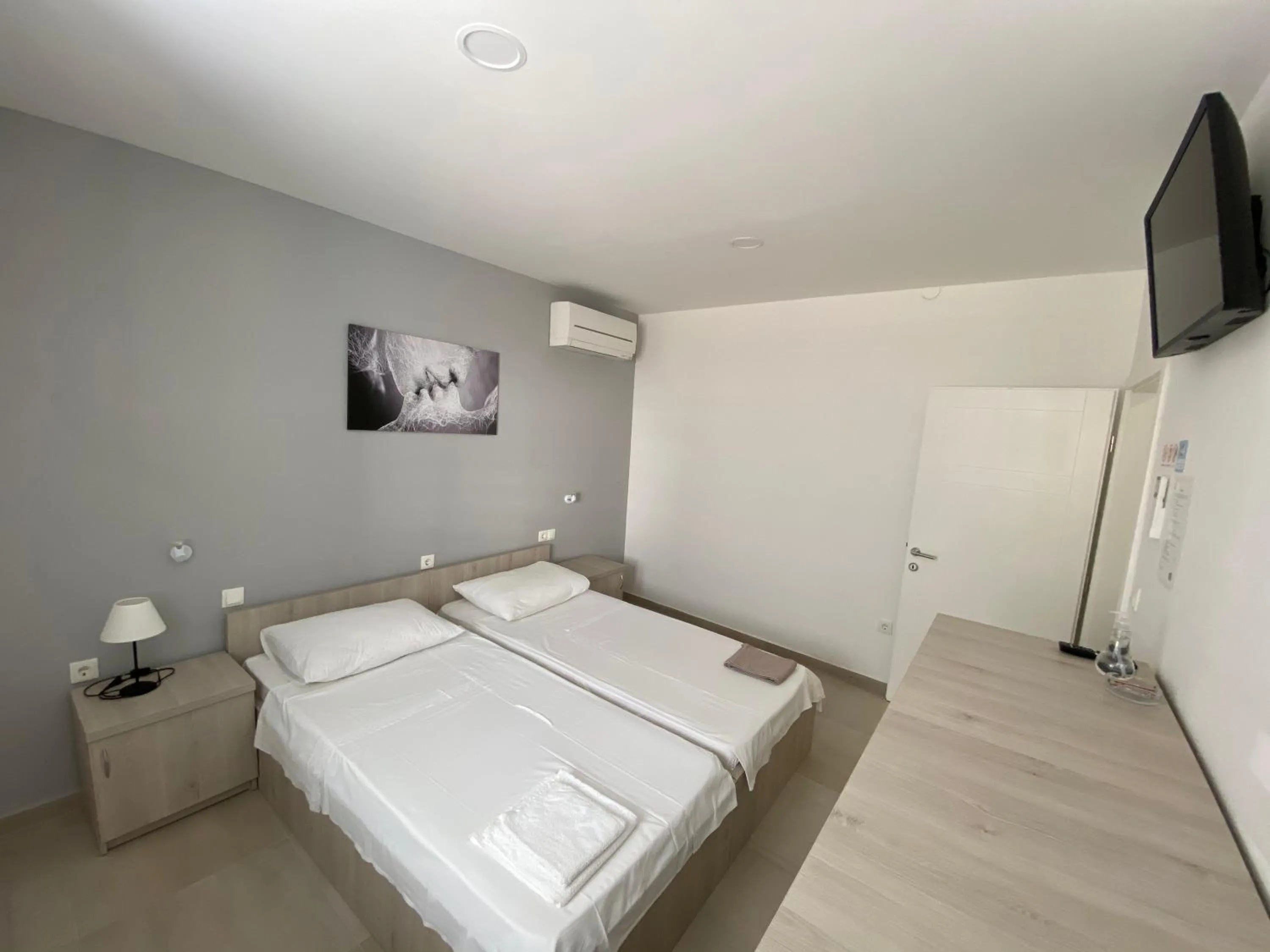 Bedroom, Bed in Skunca’s house