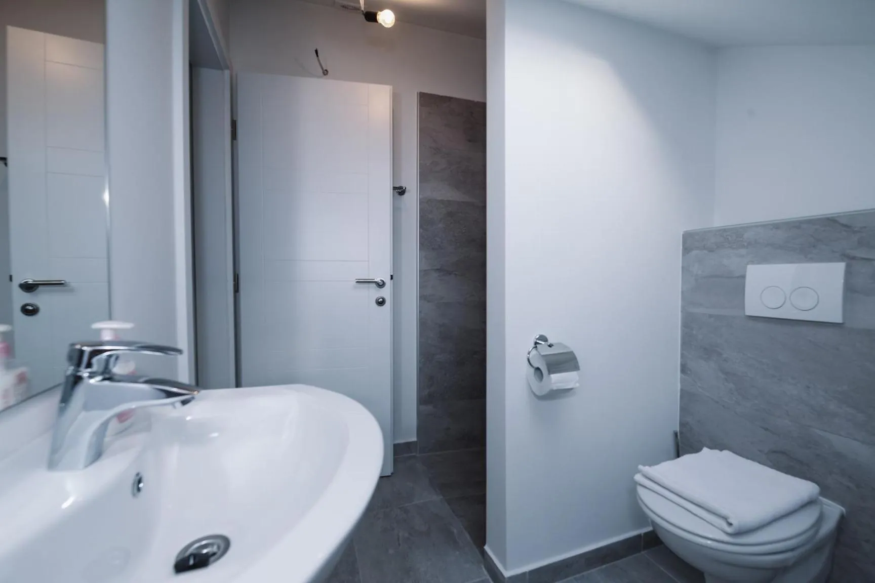 Shower in Skunca’s house