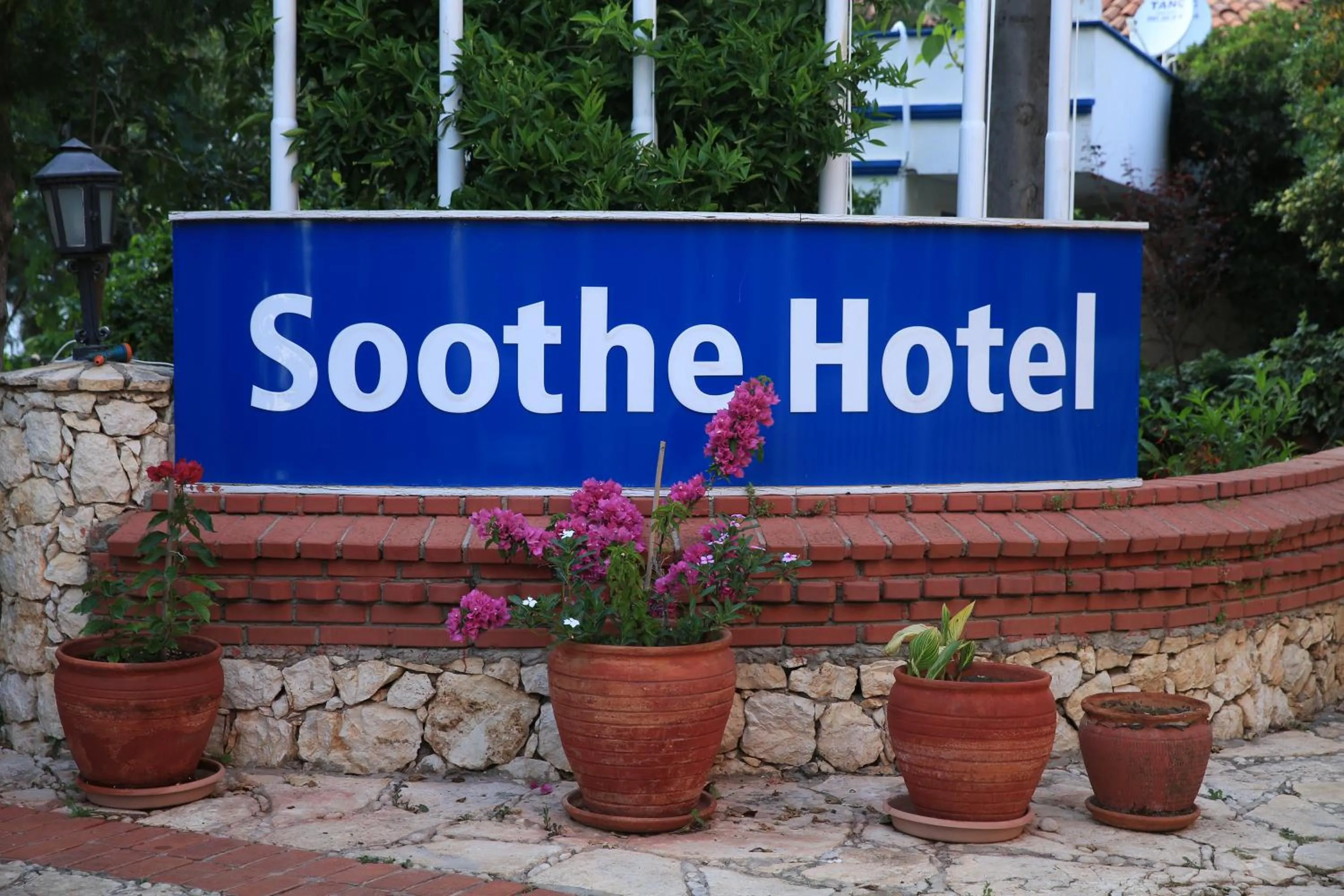 Facade/entrance in Soothe Hotel