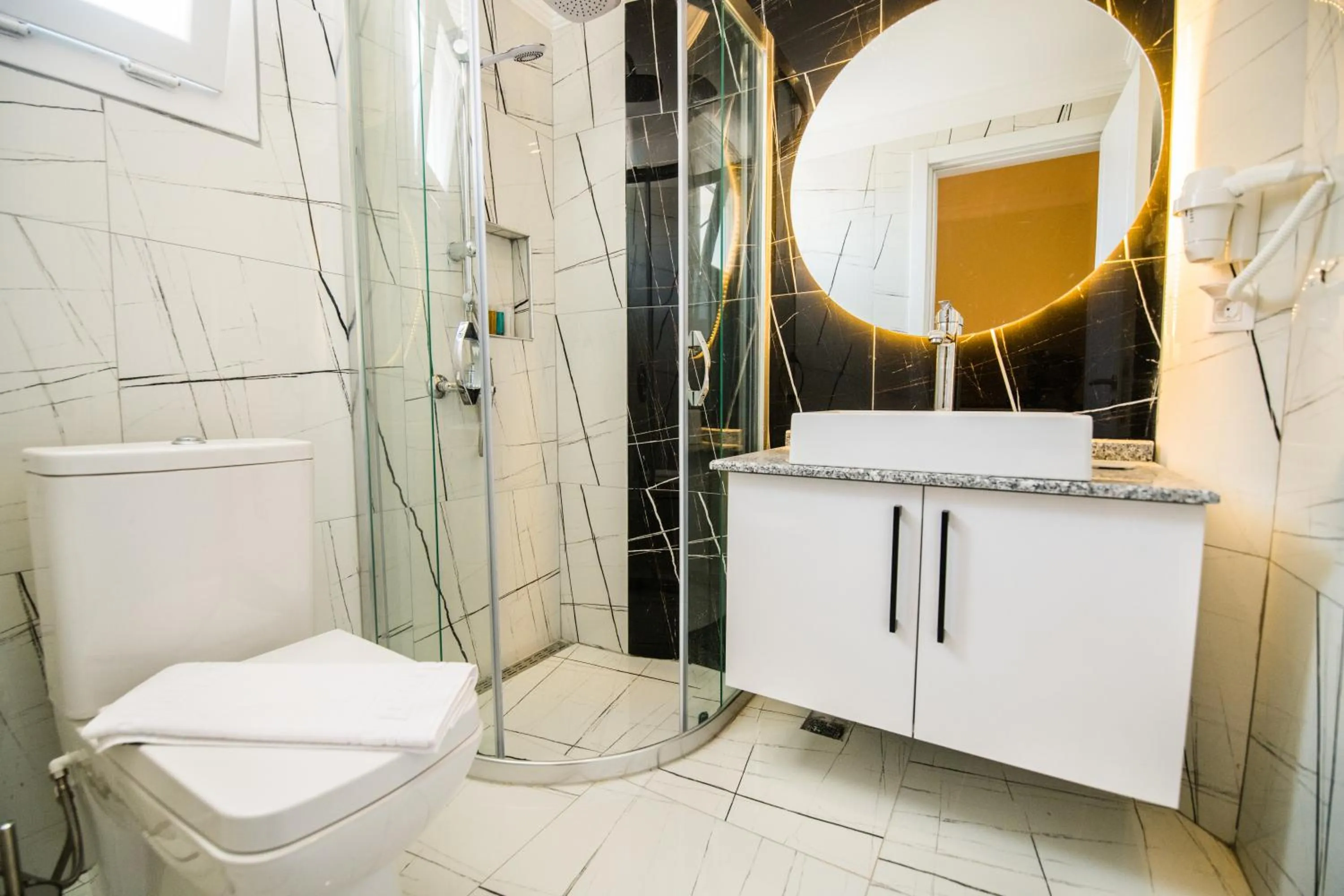 Bathroom in Soothe Hotel