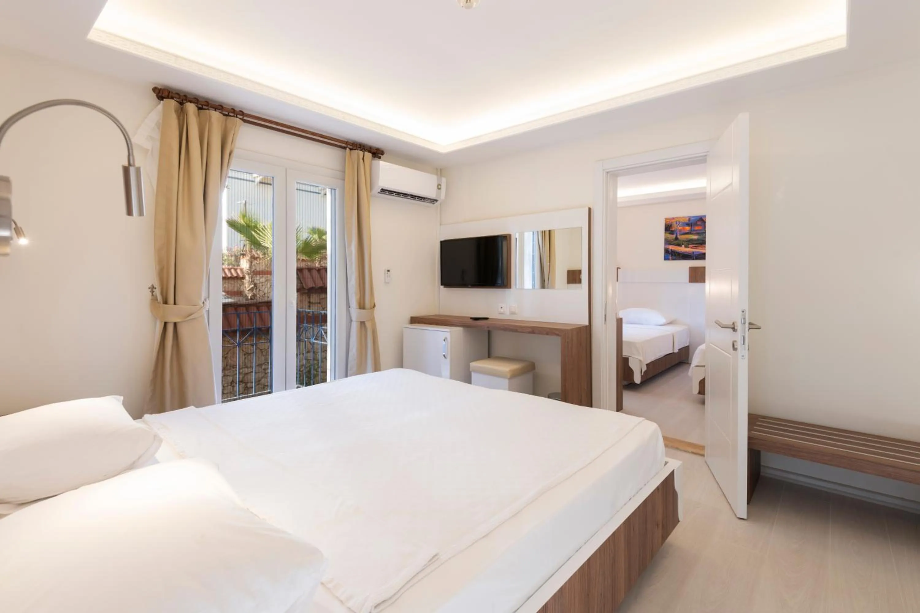 Photo of the whole room, Bed in Soothe Hotel