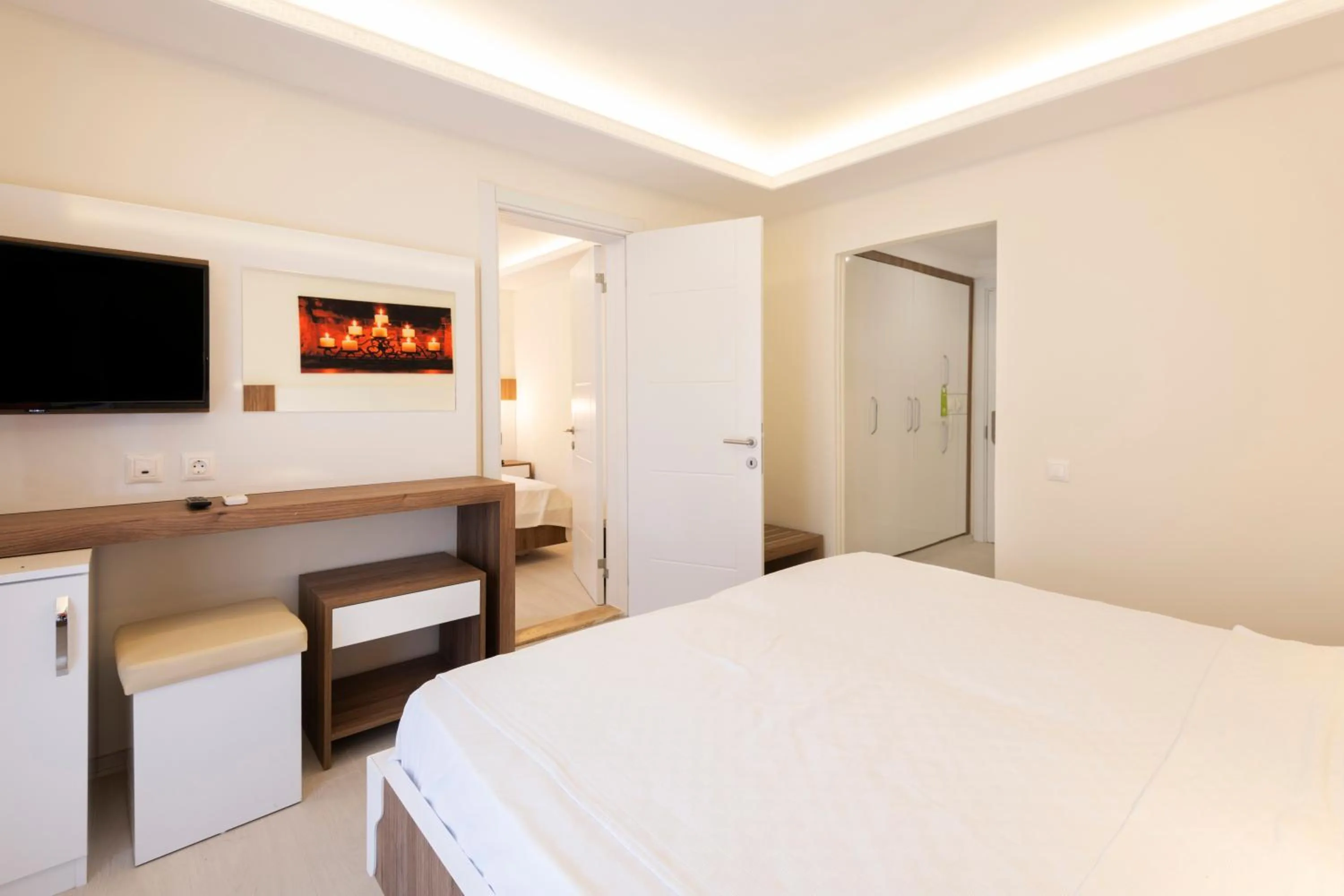 Photo of the whole room, Bed in Soothe Hotel