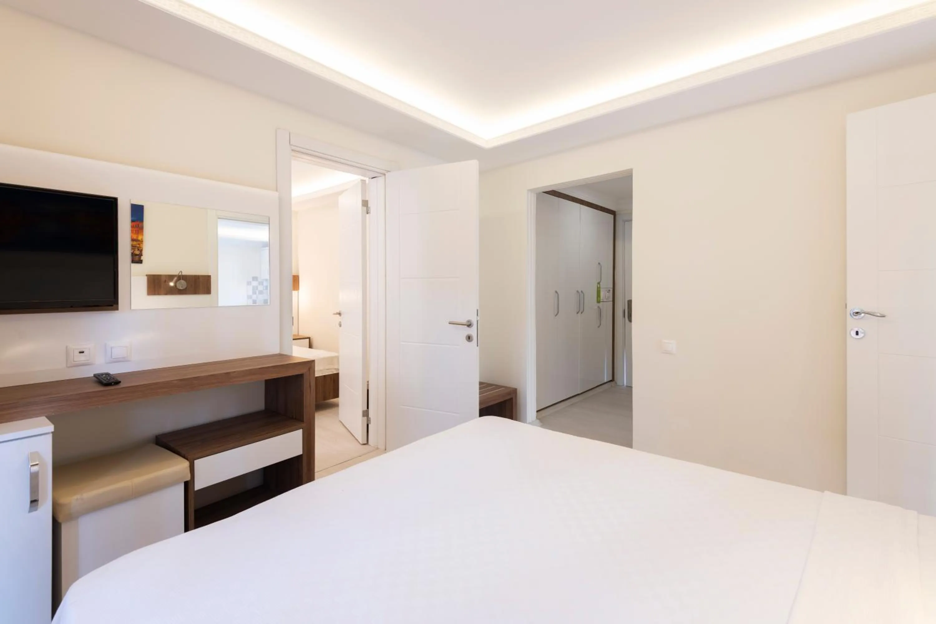 Photo of the whole room, Bed in Soothe Hotel