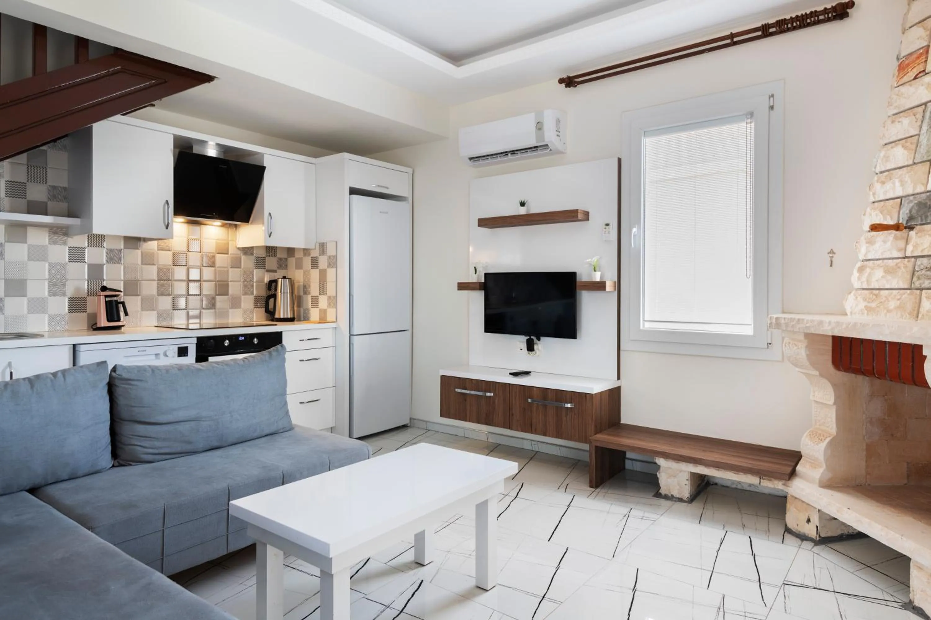 TV and multimedia in Soothe Hotel