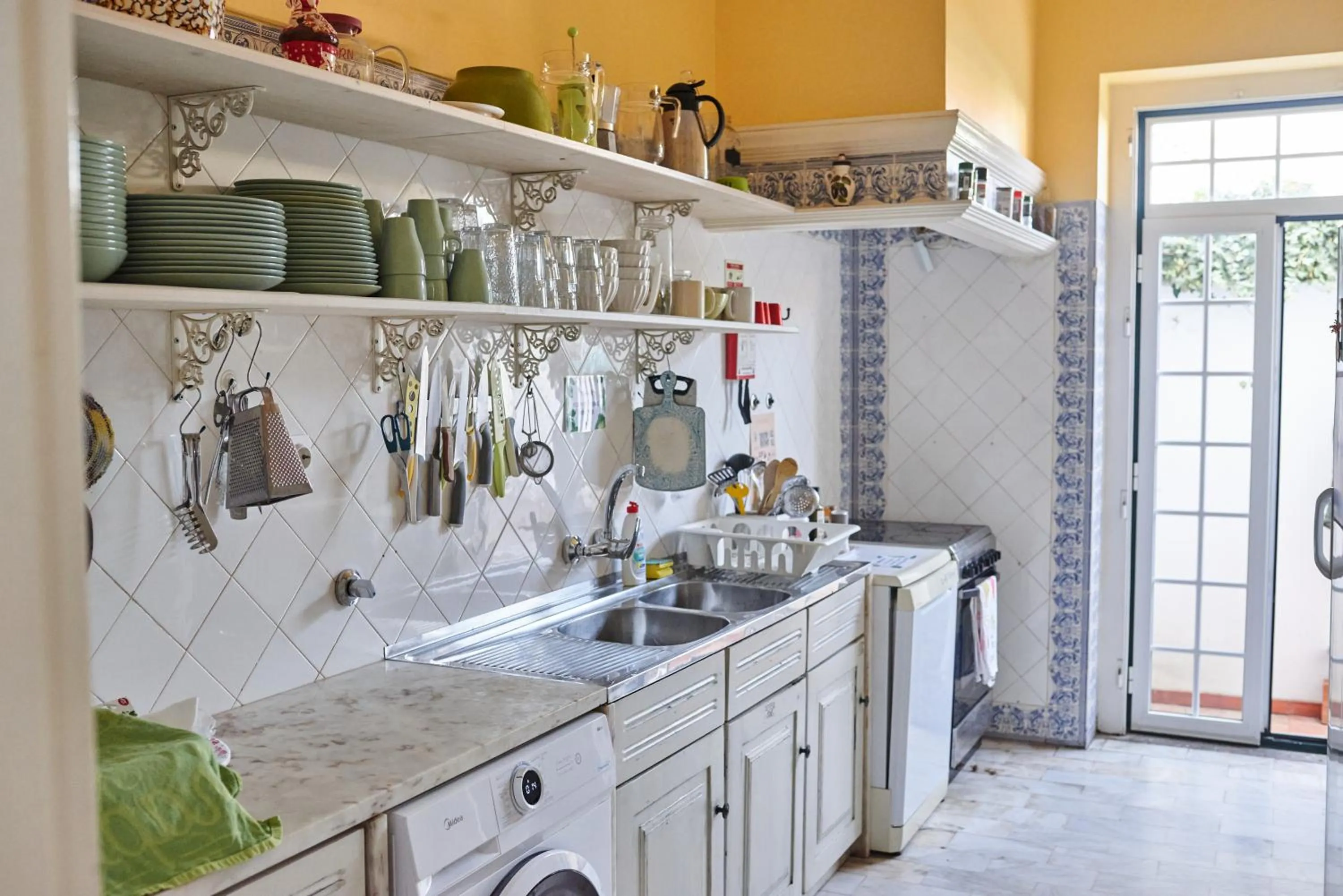 Kitchen or kitchenette in Eco Ljmonade Hostel